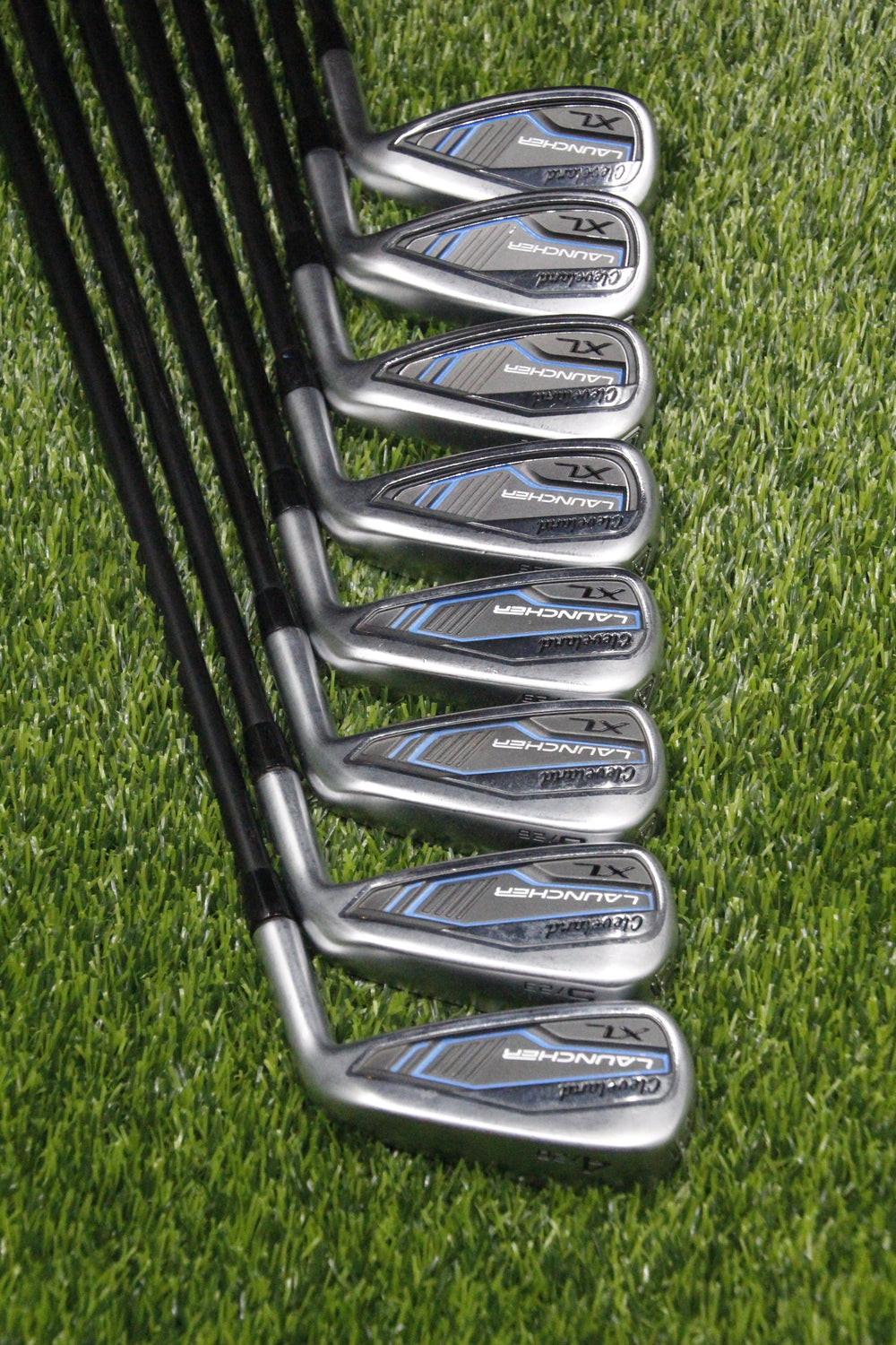 Cleveland Launcher XL Iron Set 4-PW AW R Plus Flex +0.5"
