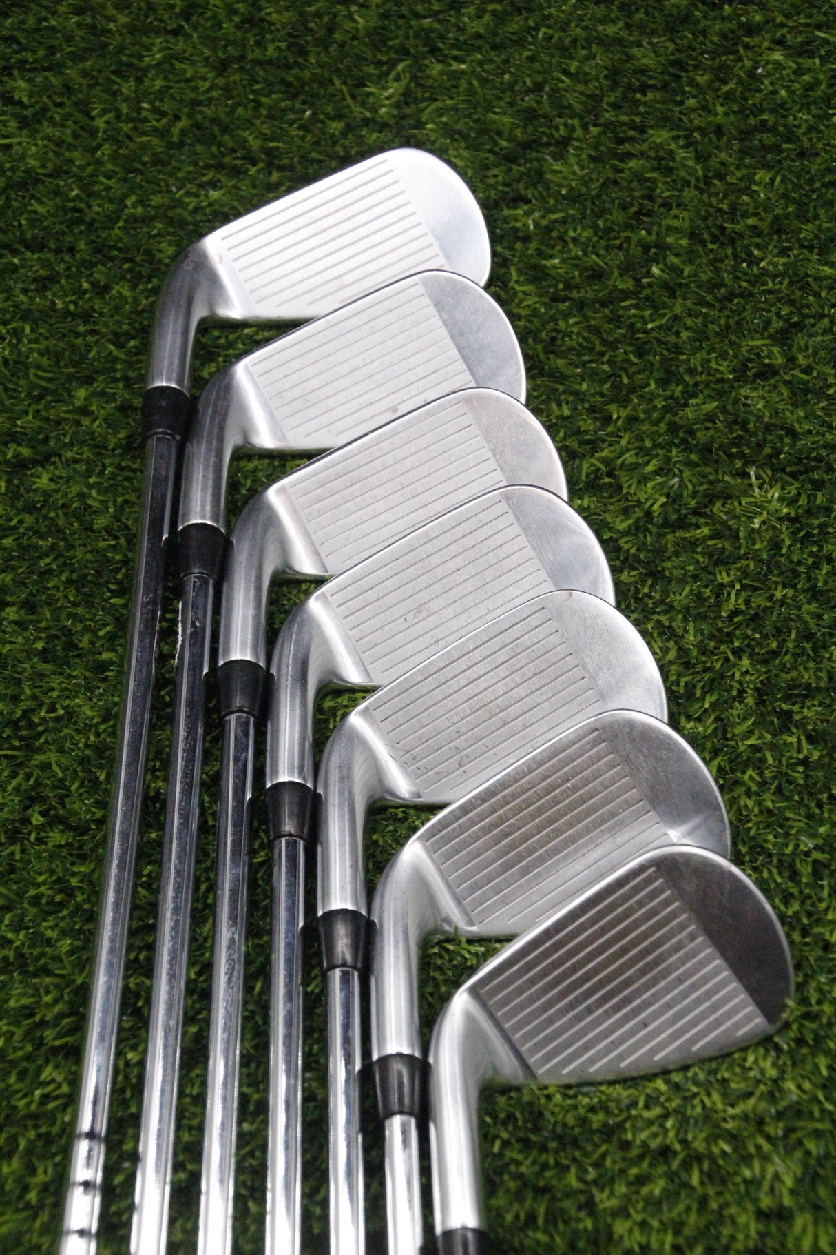 Titleist 718 AP3 Iron Set 5-PW GW R Flex Std Length