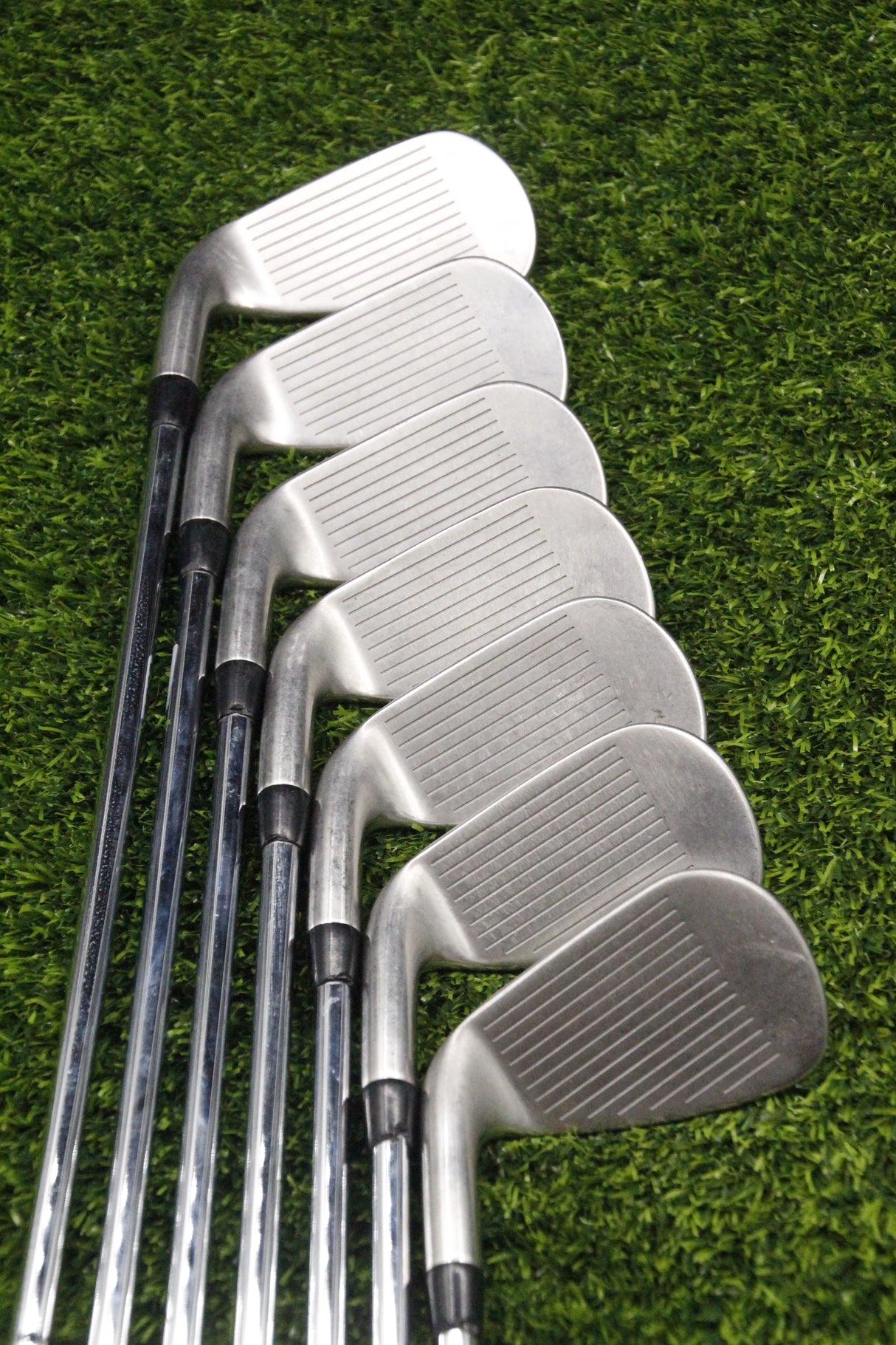 Titleist 718 AP1 Iron Set 5-PW GW R Flex +0.5"