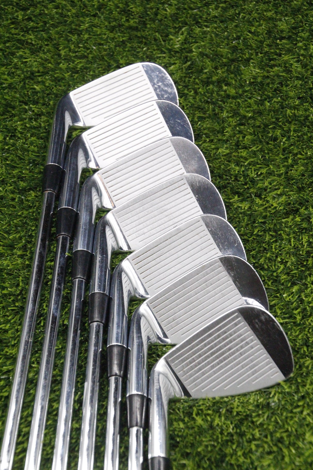 Titleist 690.MB Forged Iron Set 4-PW S Flex Std Length