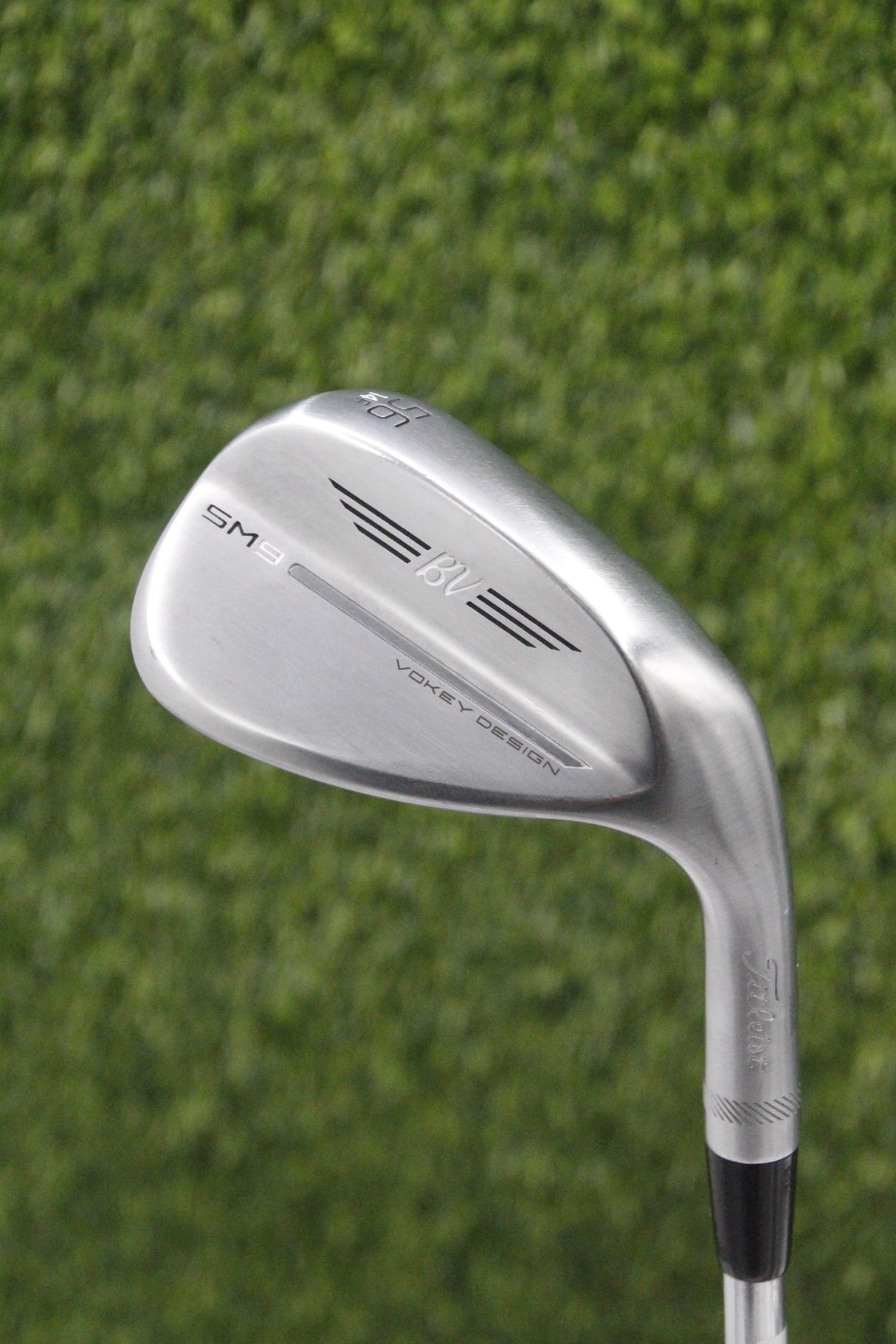 Titleist Vokey SM9 Tour Chrome 56° SW Wedge Flex 35.25"