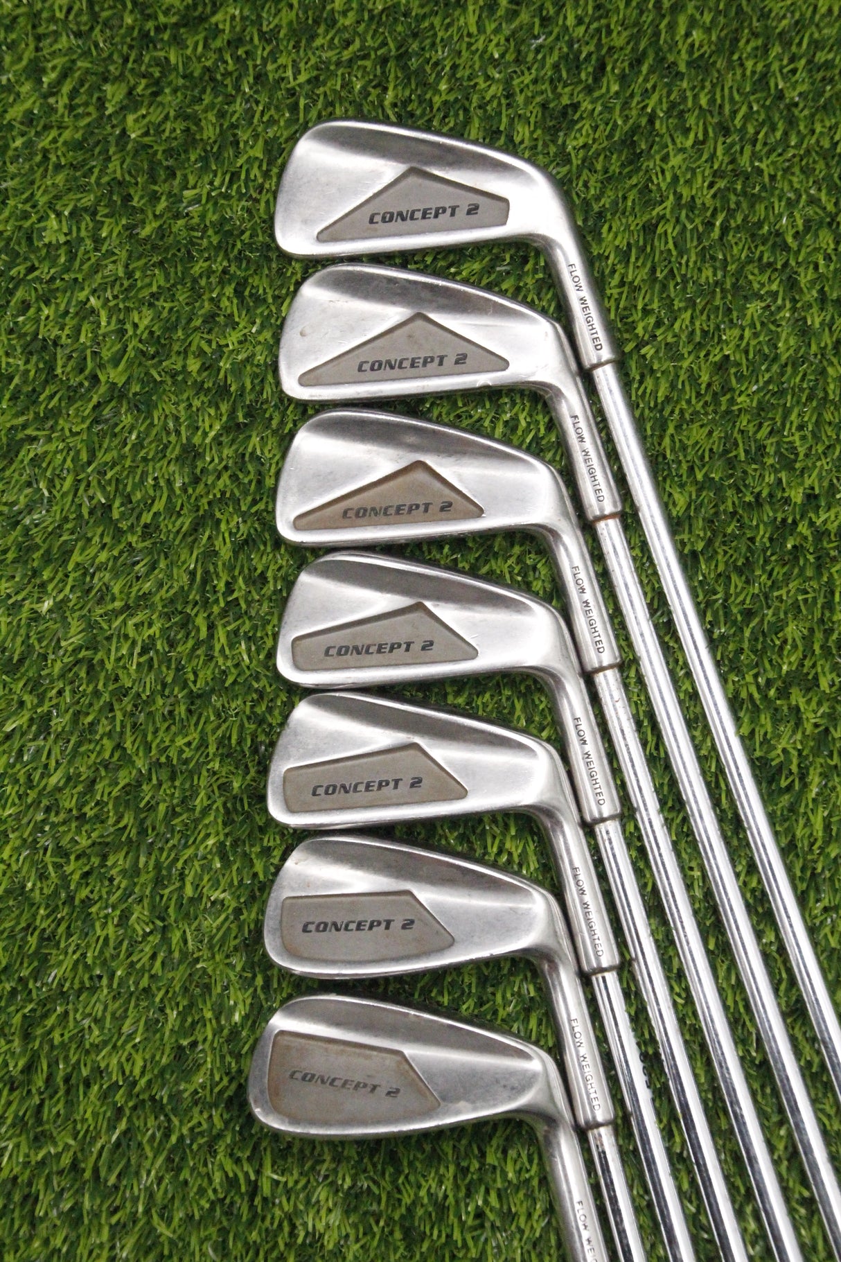 Tommy Armour Concept 2 Iron Set 3-8i PW R Flex Std Length
