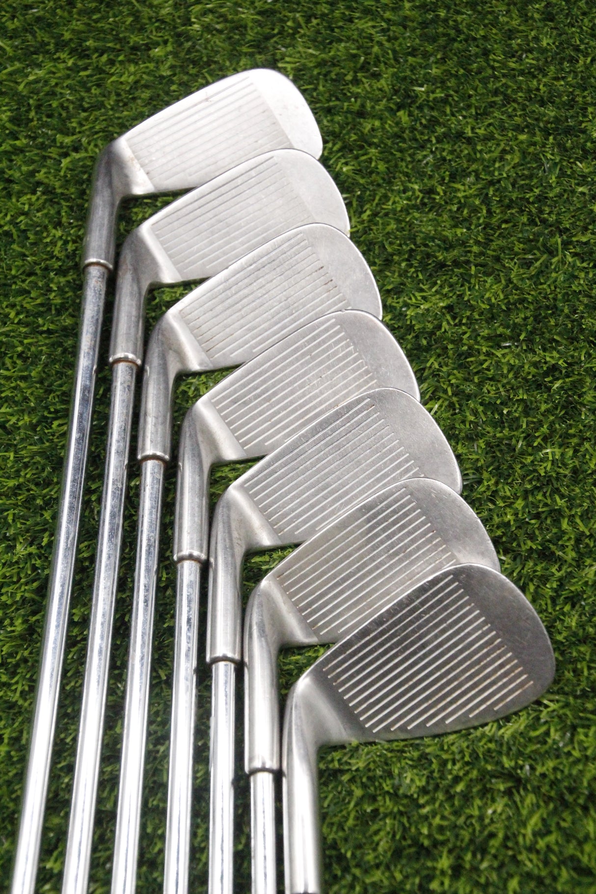 Tommy Armour Concept 2 Iron Set 3-8i PW R Flex Std Length