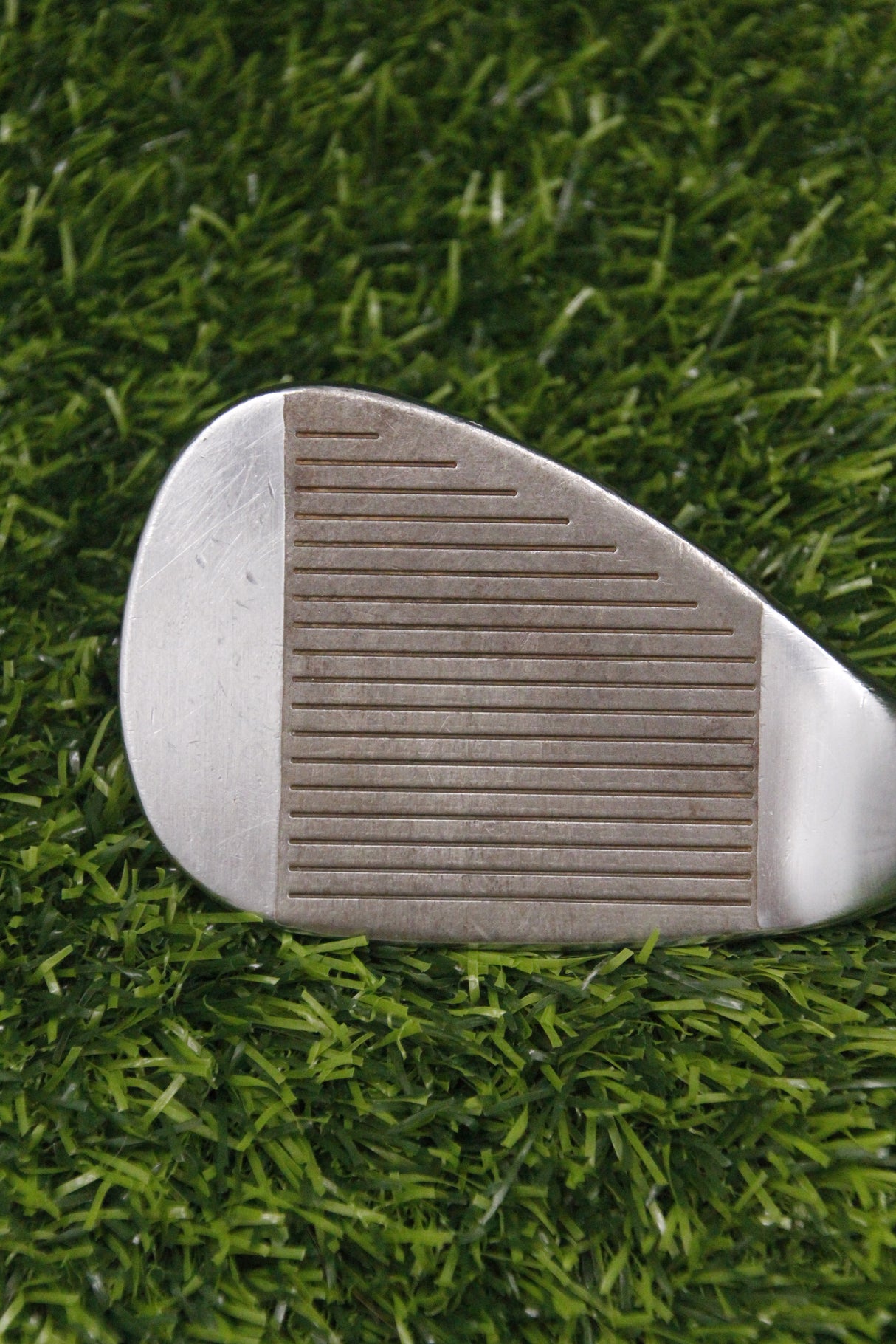 TaylorMade Milled Grind 2 54° SW Wedge Flex 35.25"