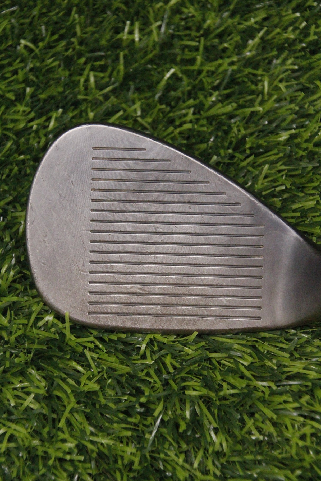 TaylorMade Milled Grind Black 60° LW R Plus Flex 35.5"