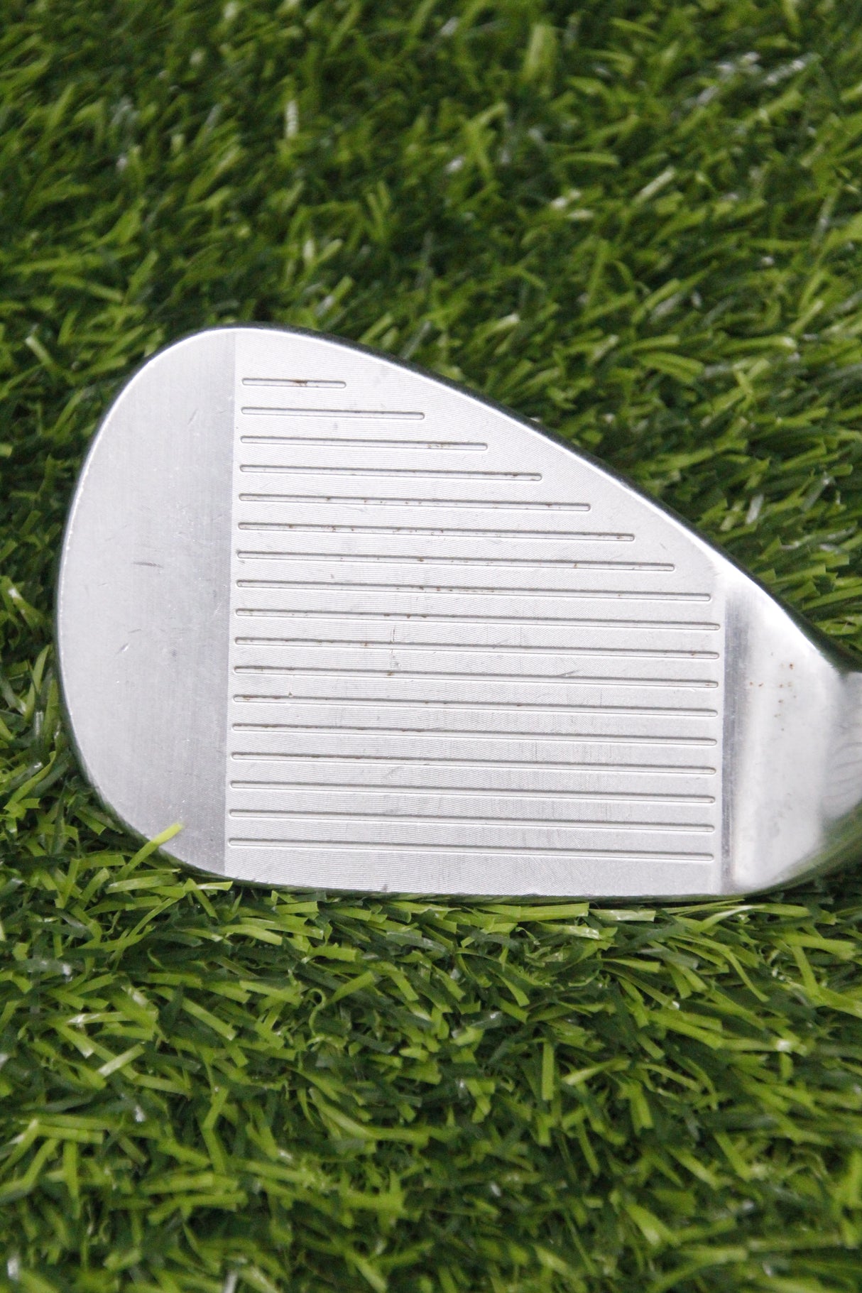 TaylorMade Milled Grind Satin Chrome 52° GW Wedge Flex 35.5"