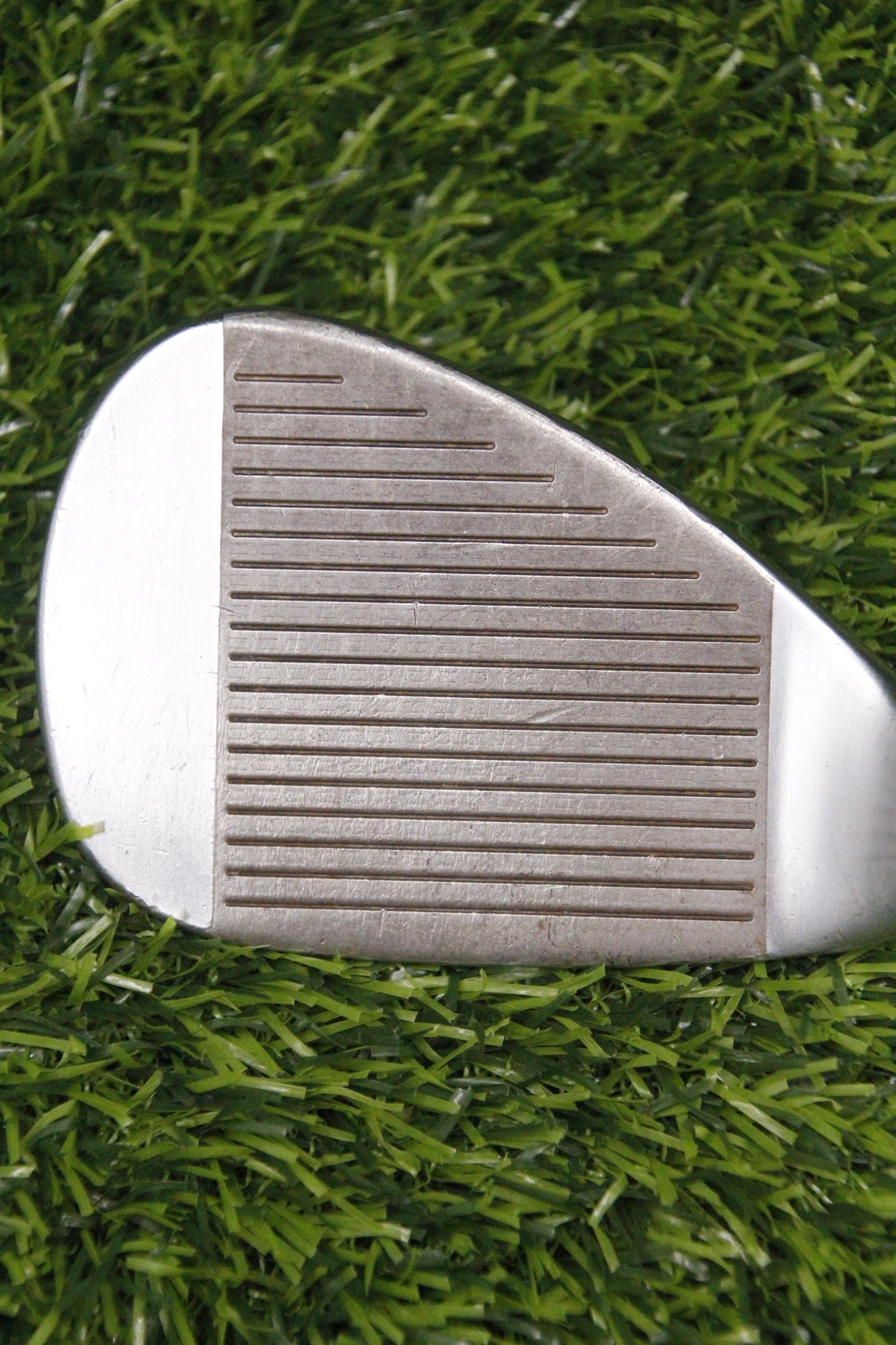 TaylorMade Milled Grind 2 Chrome 60° LW S Flex 35"