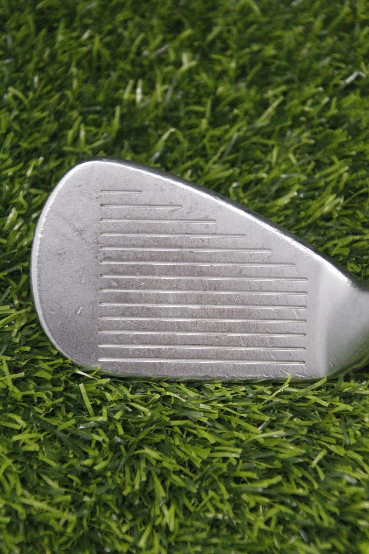 Mizuno JPX 900 PW 35.75"