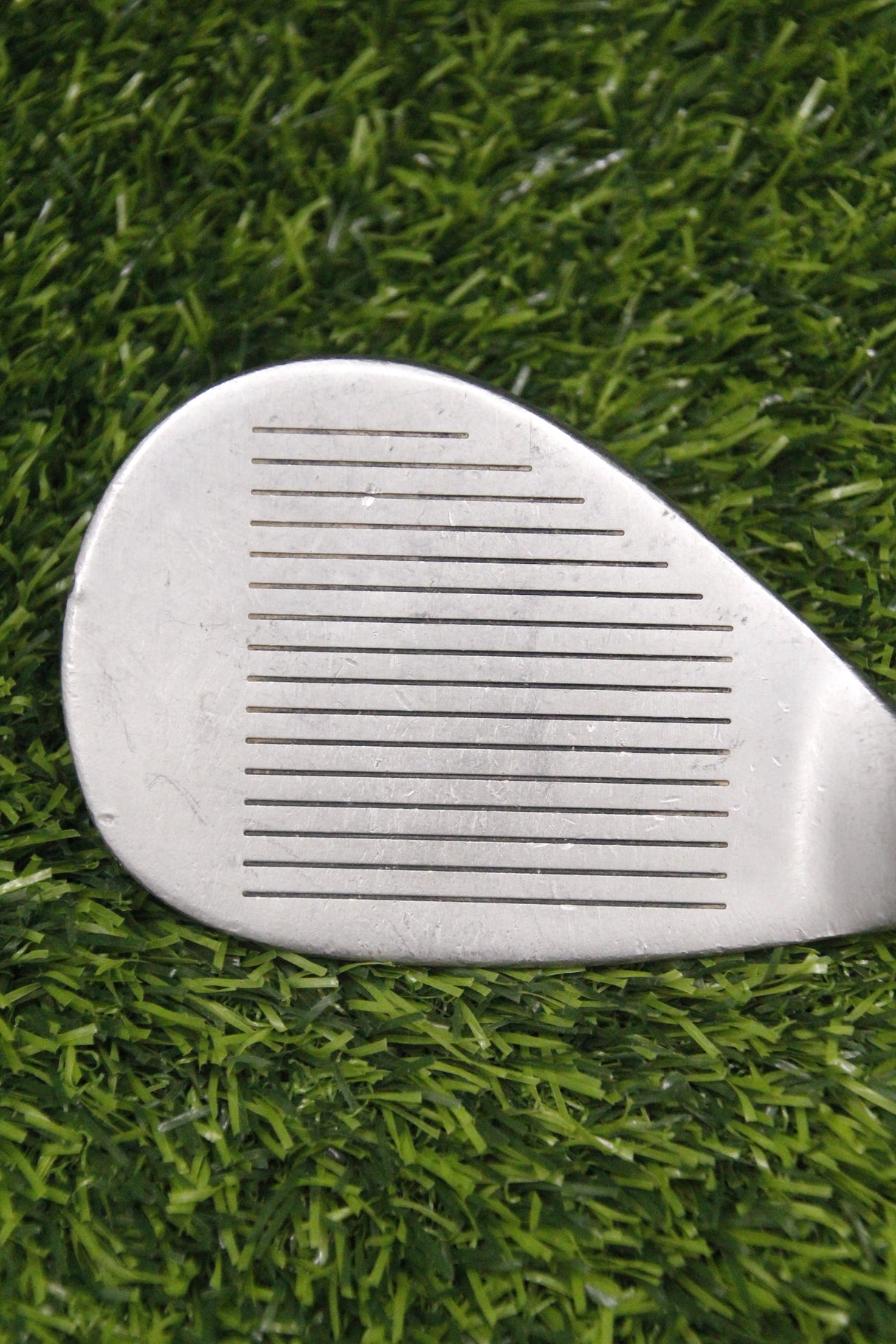 XE1 The Ultimate Sandwedge 65° LW Wedge Flex 35"