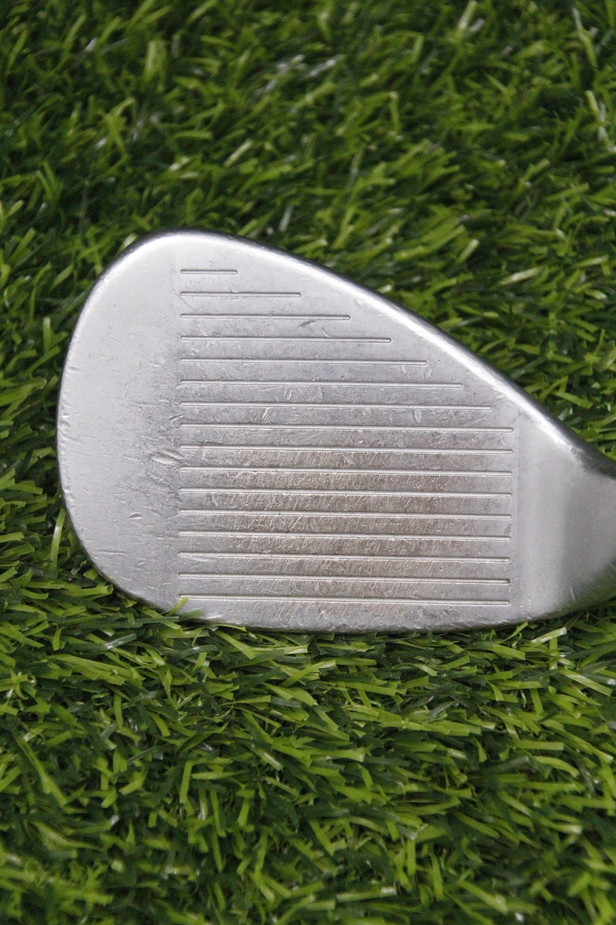 Titleist Vokey 200 Chrome 52° GW Wedge Flex 35.75"