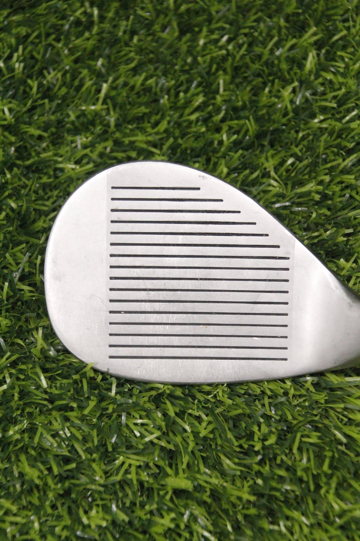 XE1 The Ultimate Sandwedge 65° LW Wedge Flex 35"