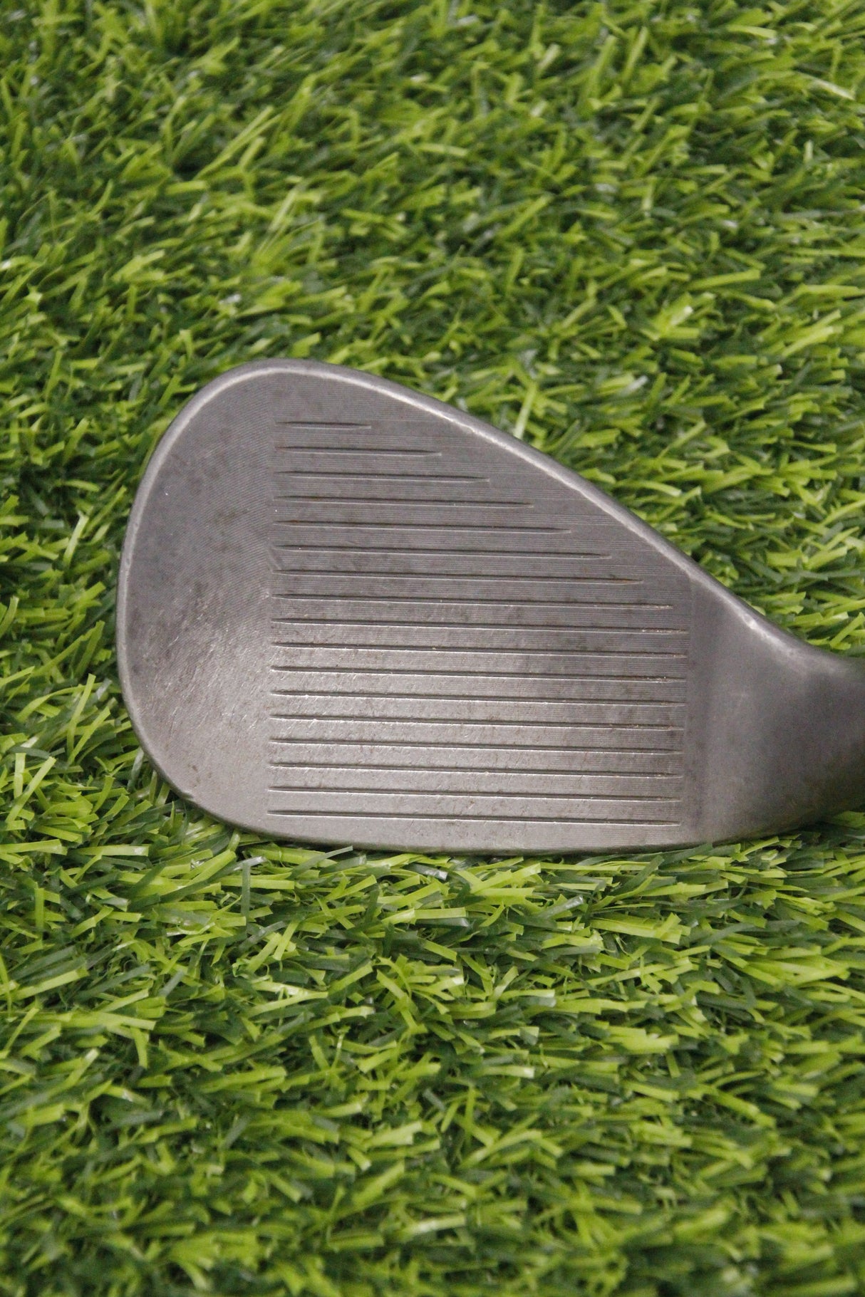 Titleist Vokey SM8 Jet Black 54° SW Wedge Flex 35.25"