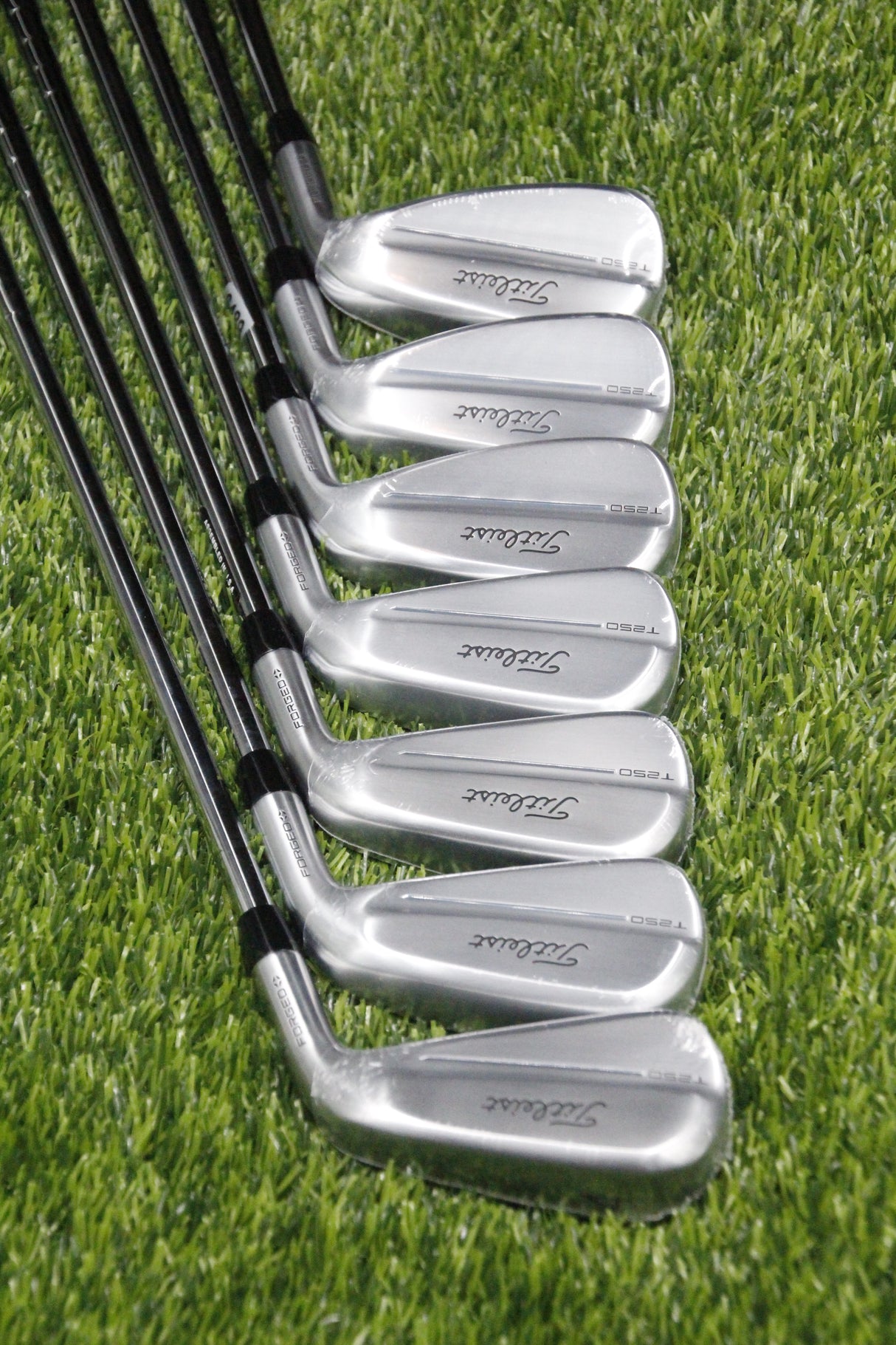 NEW Titleist 2025 T250 Iron Set 4-PW S Flex Std Length