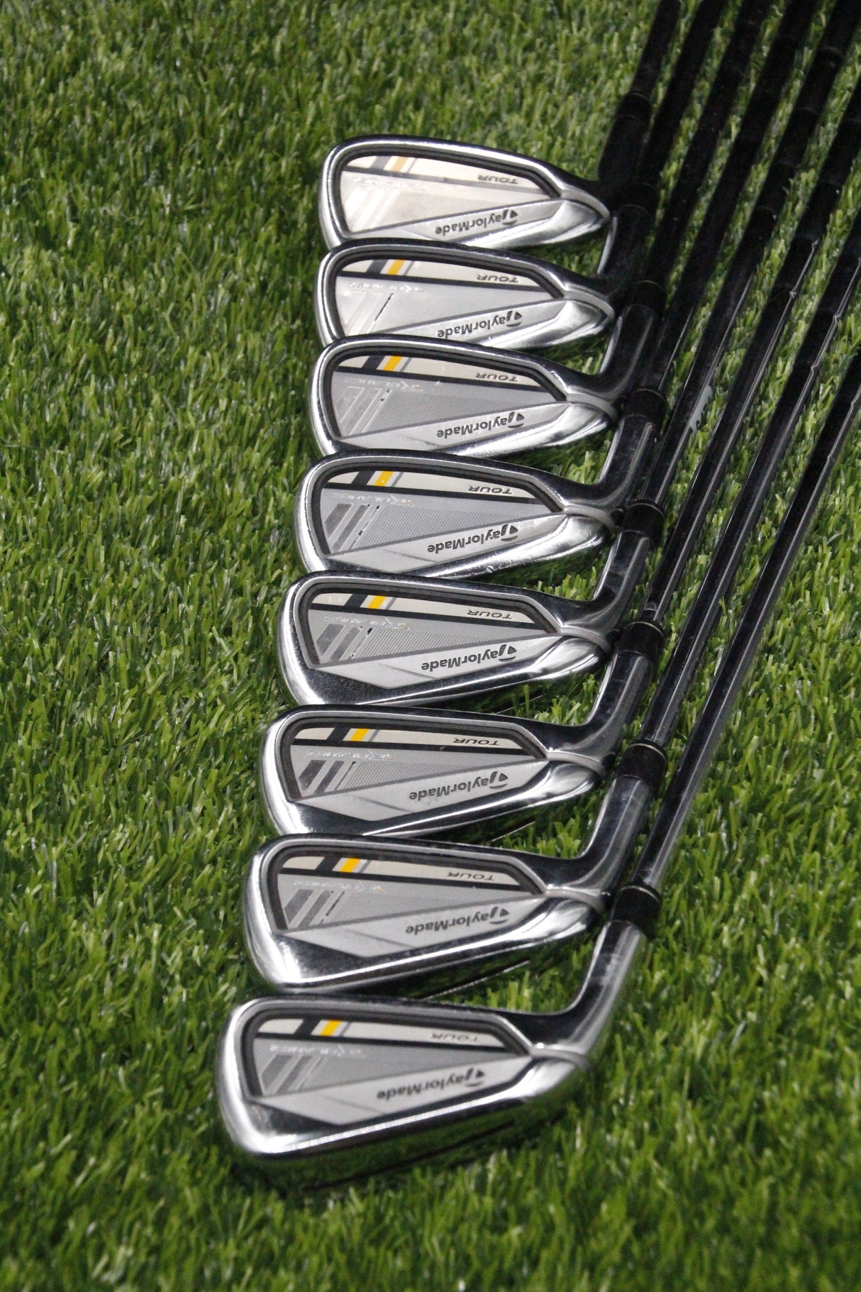 Lefty TaylorMade Rocketbladez Tour Iron Set 4-PW AW S Flex Std Length
