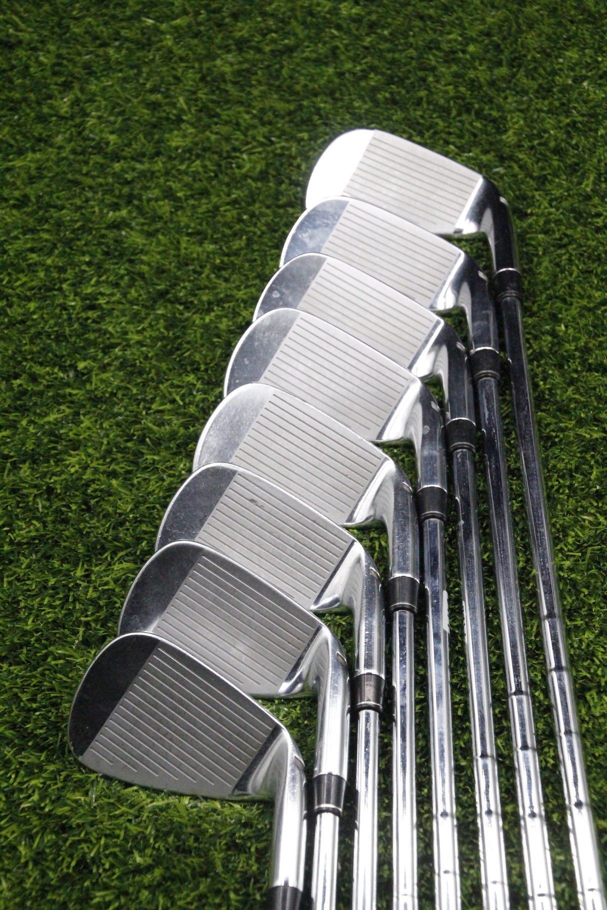 Lefty TaylorMade Rocketbladez Tour Iron Set 4-PW AW S Flex Std Length