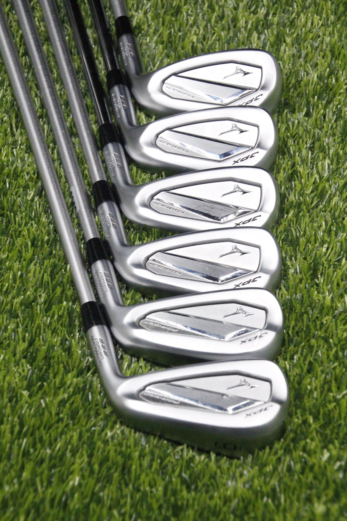 Mizuno JPX 925 Forged Iron Set 4-PW R Flex +0.25"