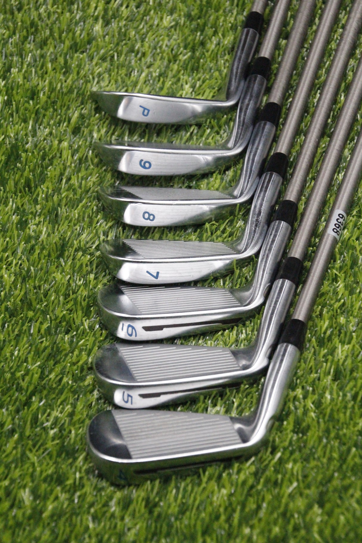 TaylorMade 2014 Tour Preferred MC/MB Combo Iron Set 4-PW S Flex -0.25"