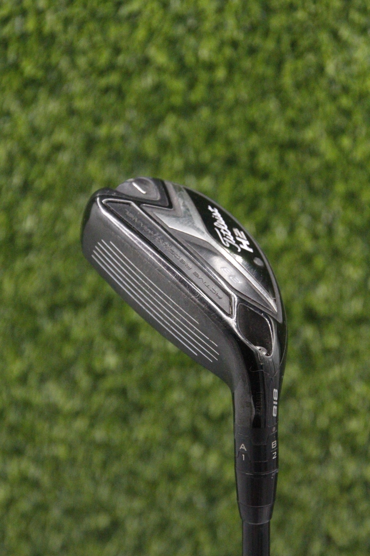 Lefty Titleist 818 H2 23° 4 Hybrid S Flex 40.25"