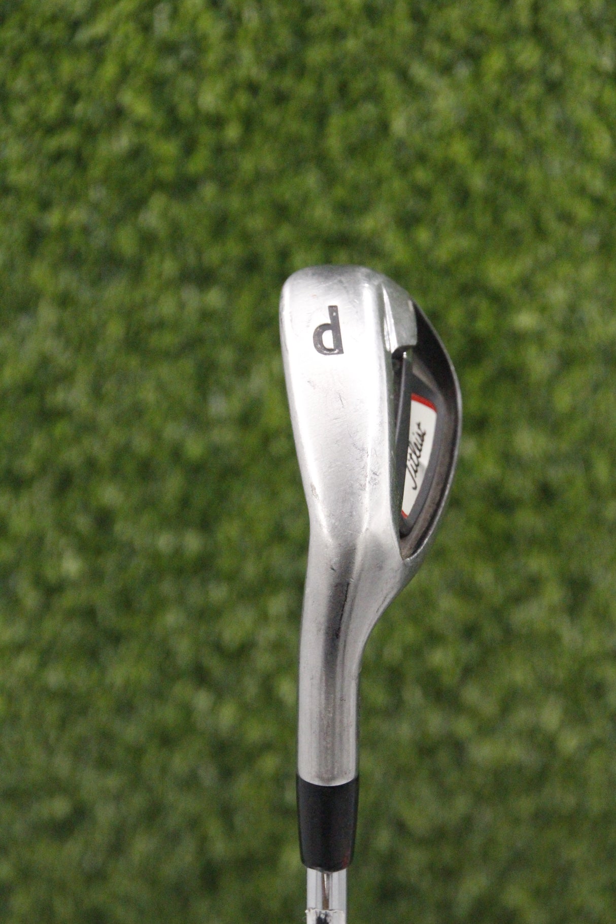 Lefty Titleist 714 AP1 PW R Flex 35.75"