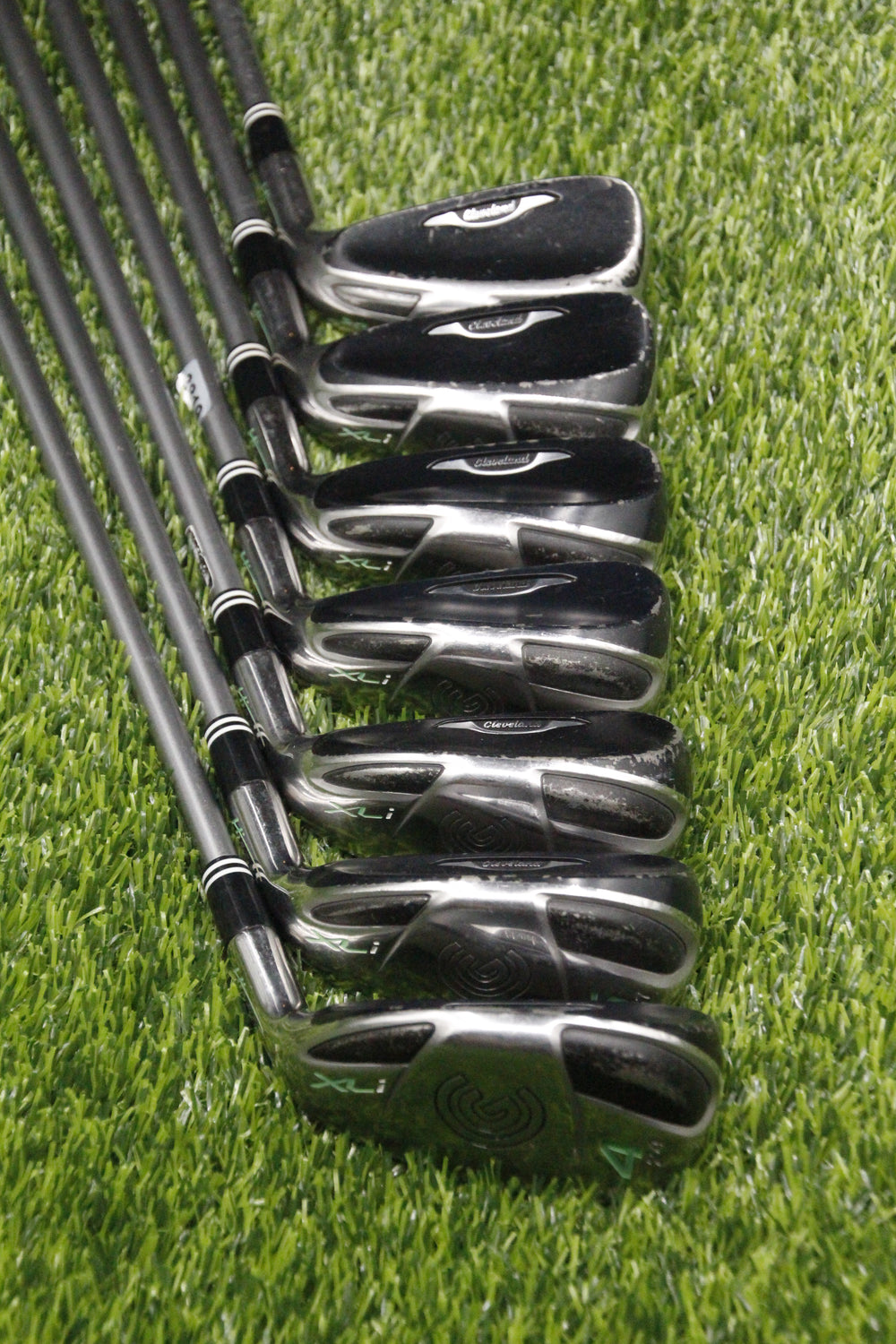 WOMEN Cleveland HiBore Bloom XLI Womens Iron Set 4-PW L Flex -0.5"