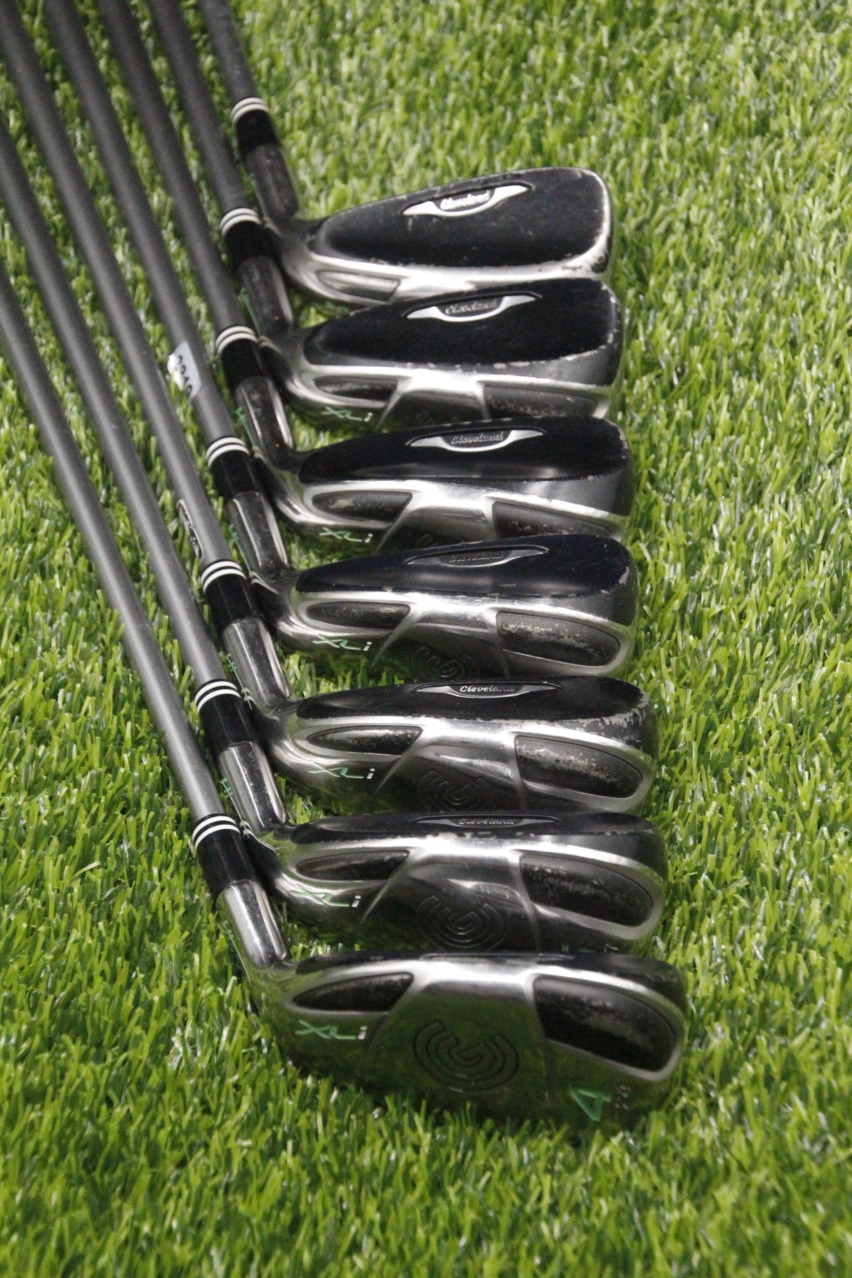 WOMEN Cleveland HiBore Bloom XLI Womens Iron Set 4-PW L Flex -0.5"