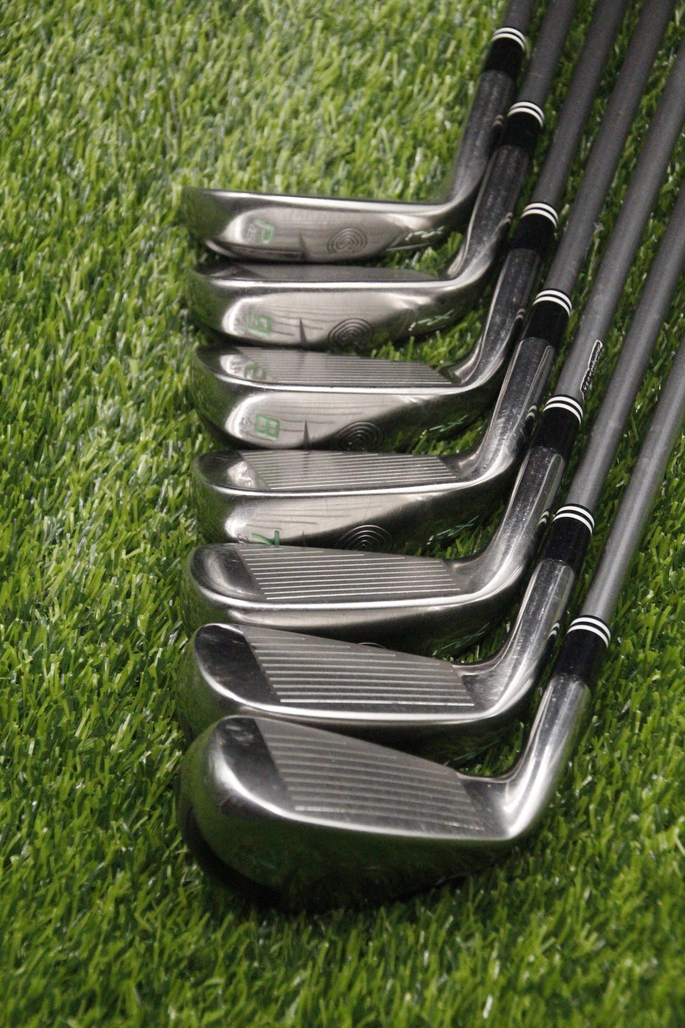 WOMEN Cleveland HiBore Bloom XLI Womens Iron Set 4-PW L Flex -0.5"
