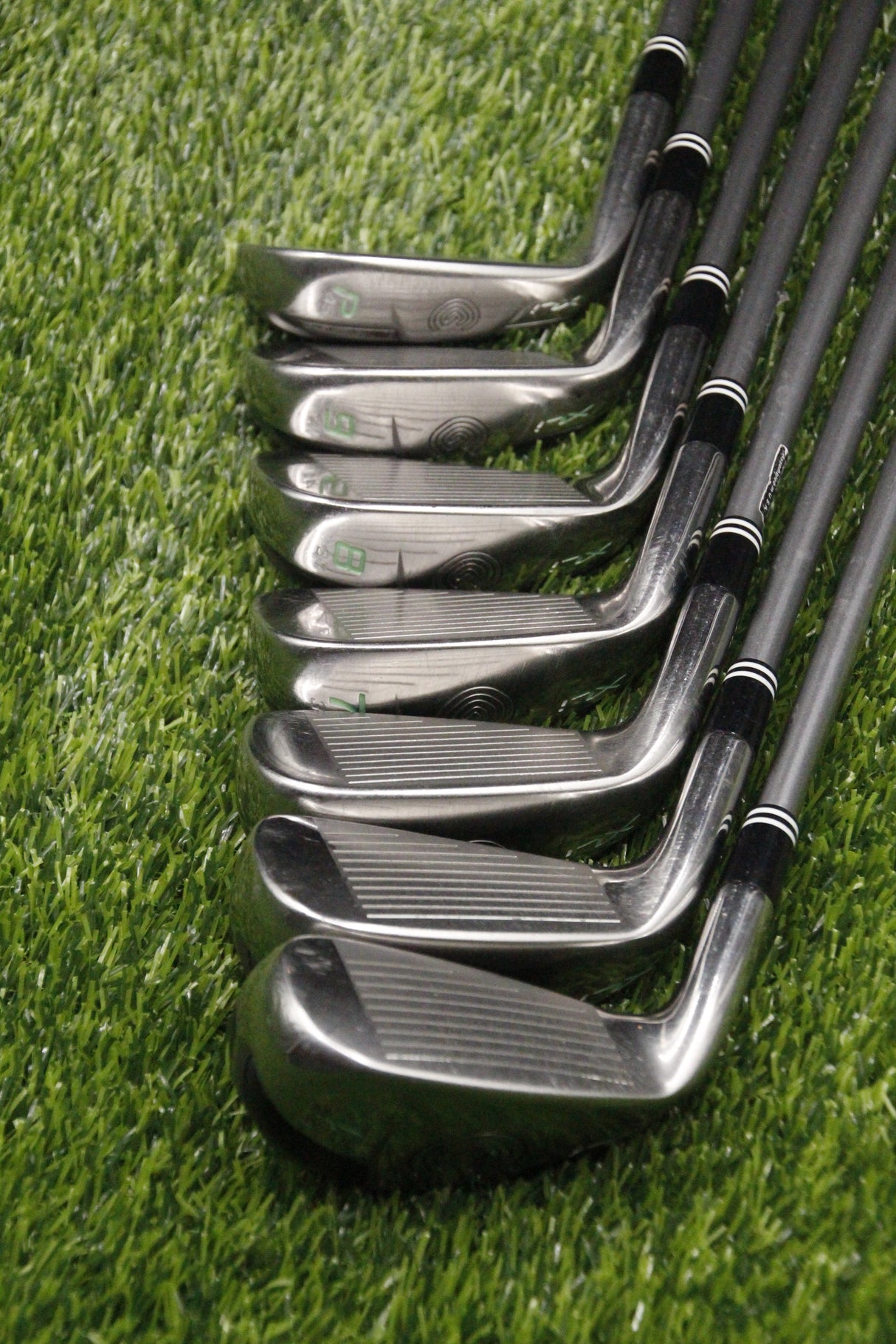 WOMEN Cleveland HiBore Bloom XLI Womens Iron Set 4-PW L Flex -0.5"
