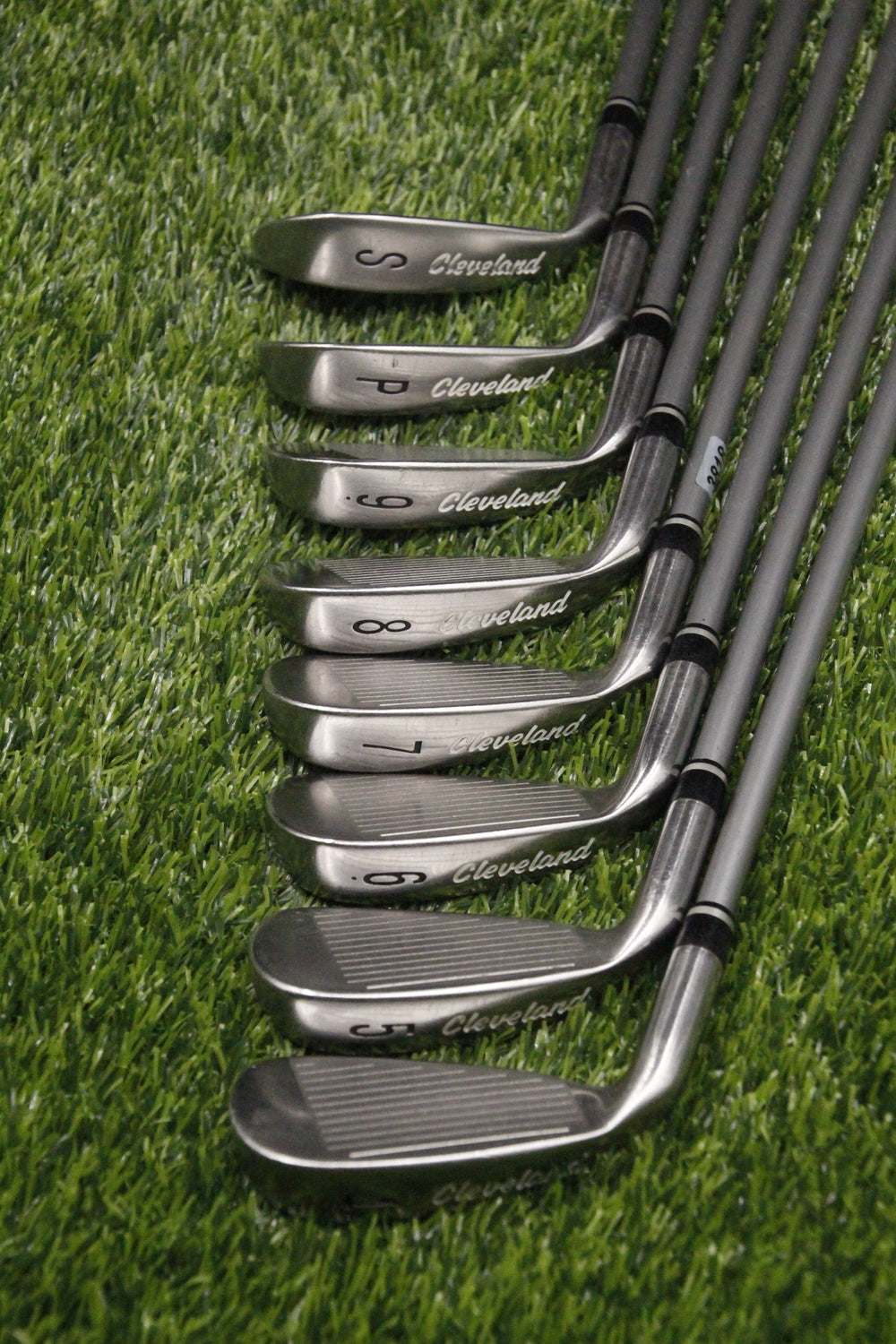 WOMEN Cleveland Classic Collection for Women Iron Set 4-PW SW L Flex -1.0"