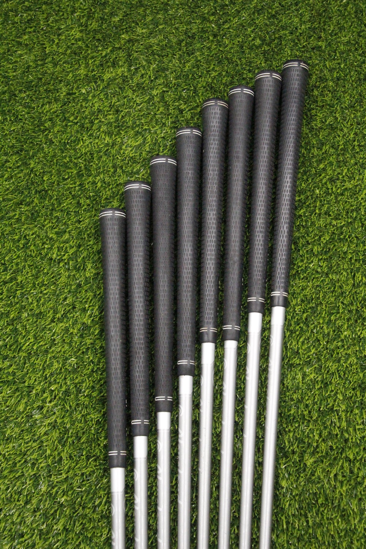 WOMEN Cleveland Classic Collection for Women Iron Set 4-PW SW L Flex -1.0"