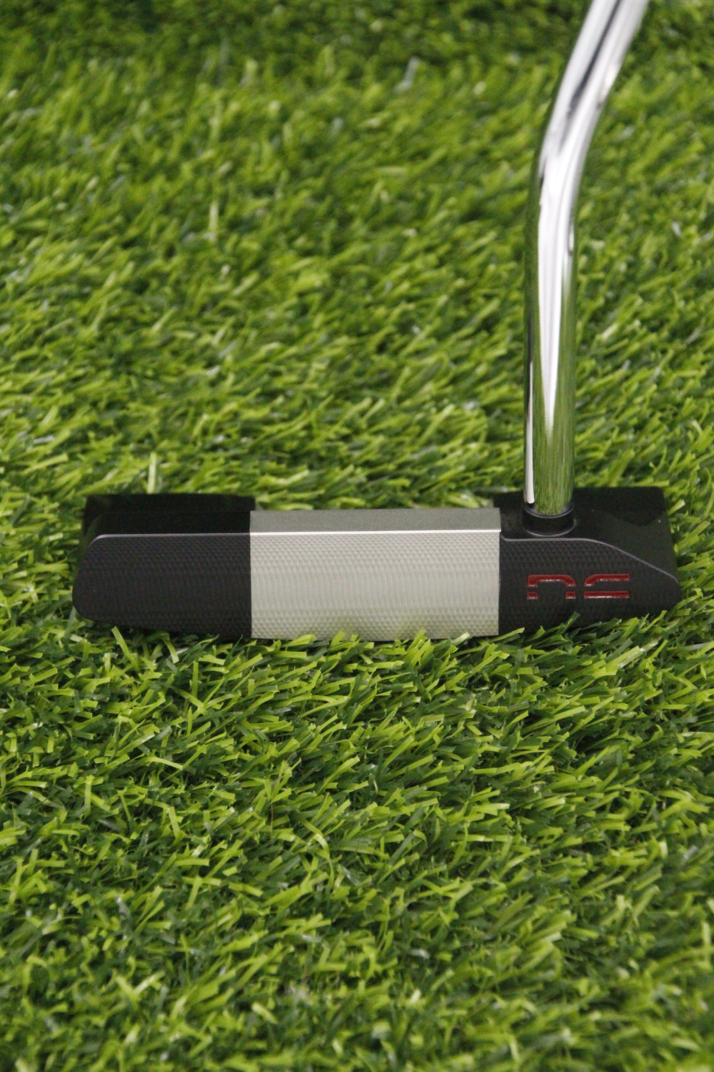 NEW Never Compromise Reserve 2 NC Contrast Putter w/ HC