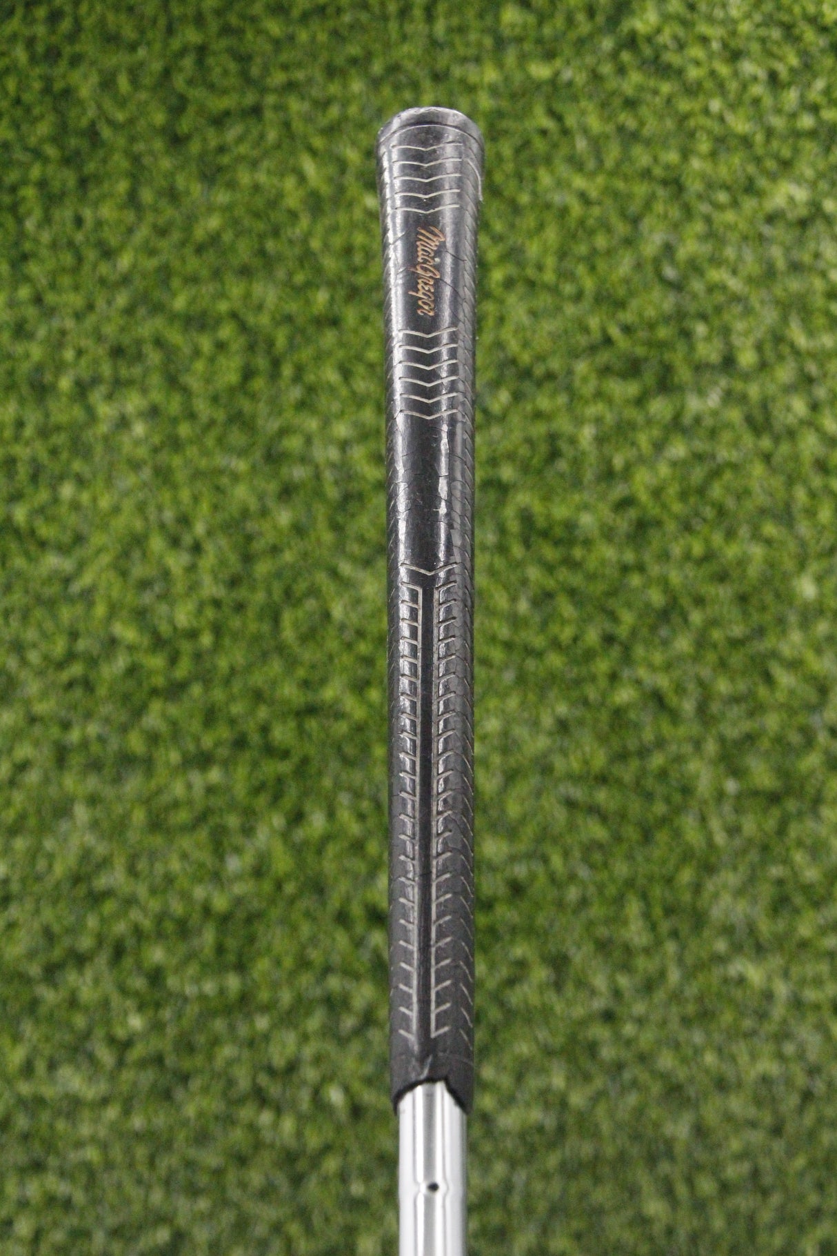 Lefty MacGregor Golden Bear PW R Flex 35.75"