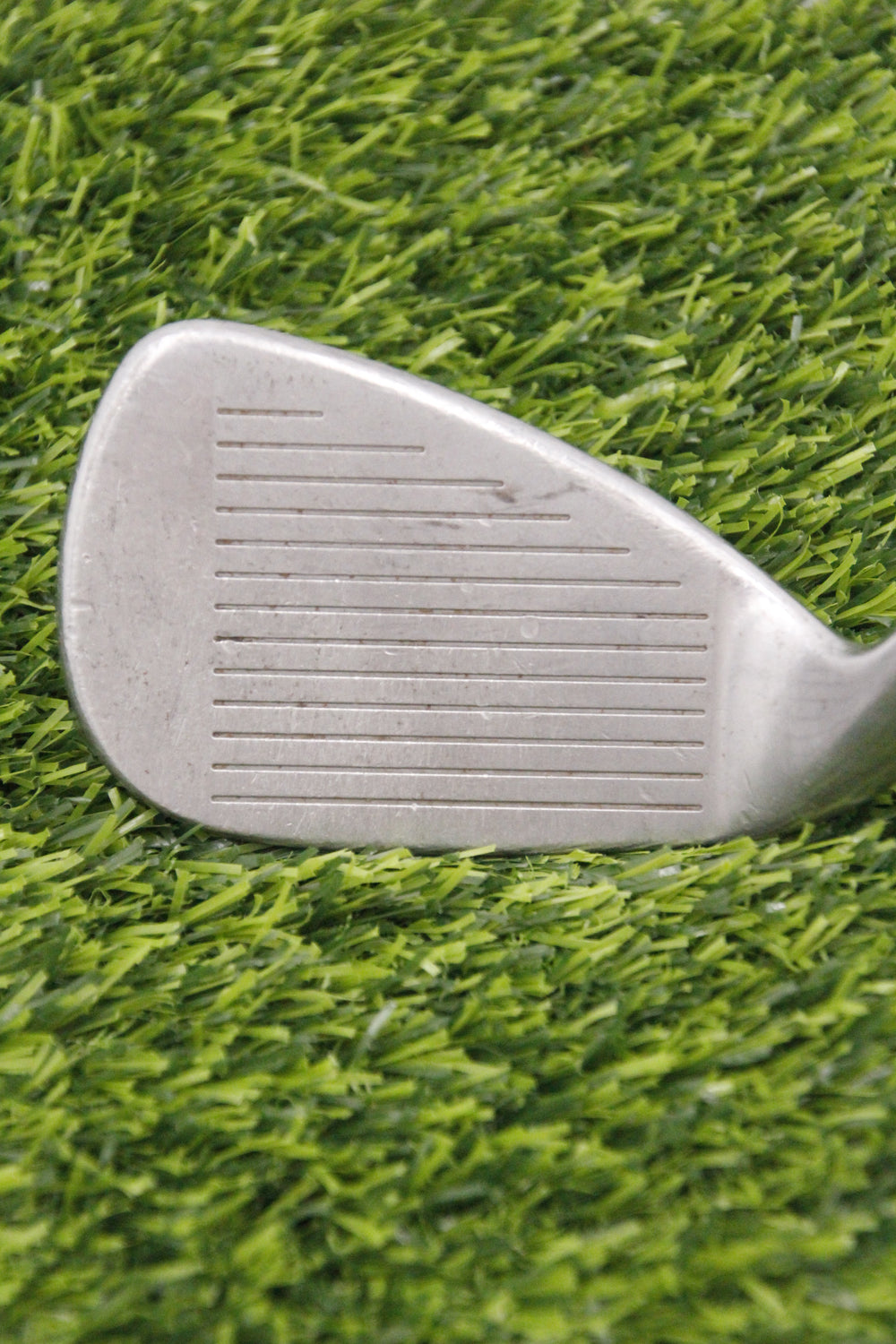 Titleist 704 CB PW S Flex 37"