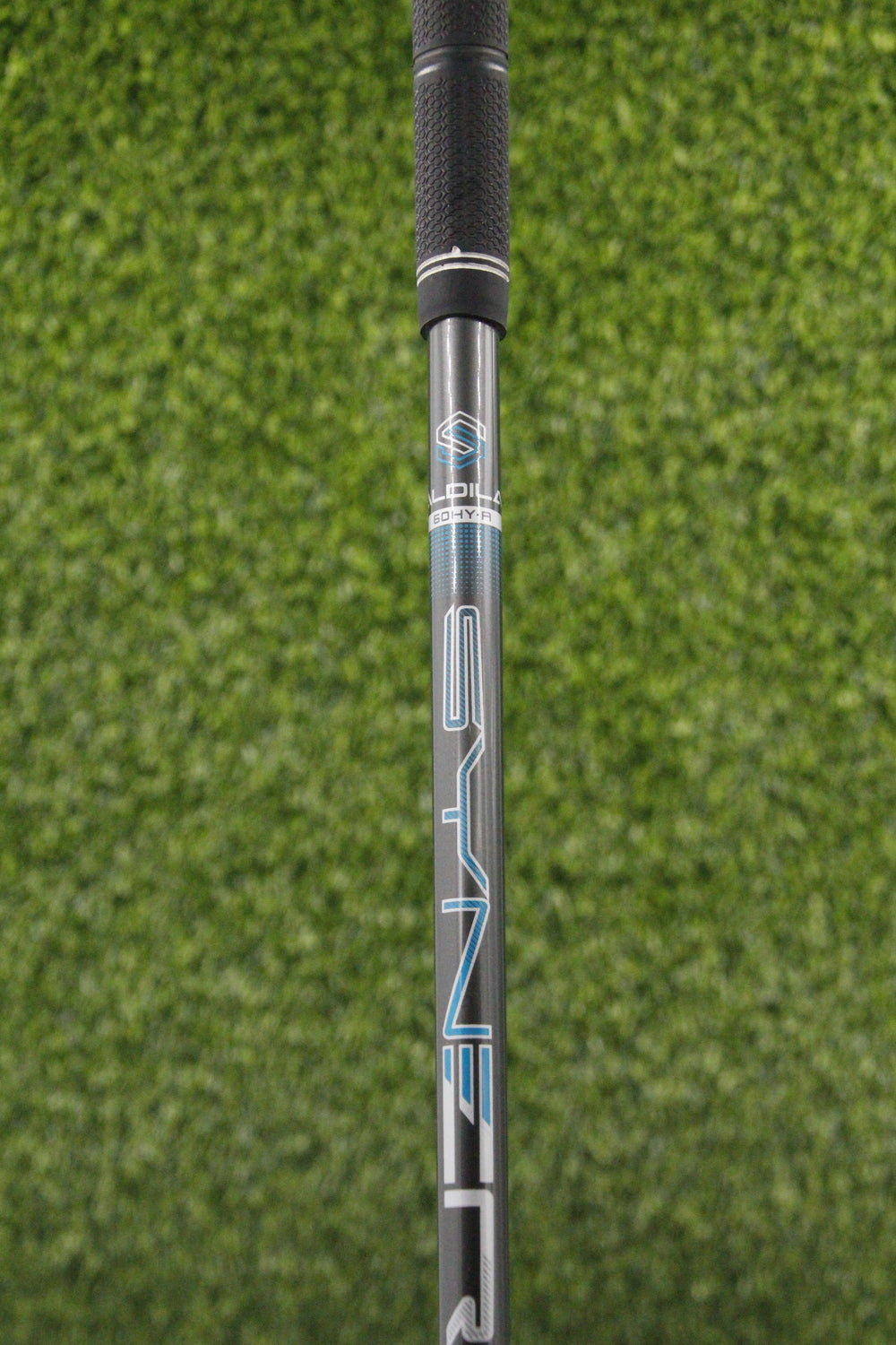 Callaway Rogue 24° 5 Hybrid R Flex 39.75"