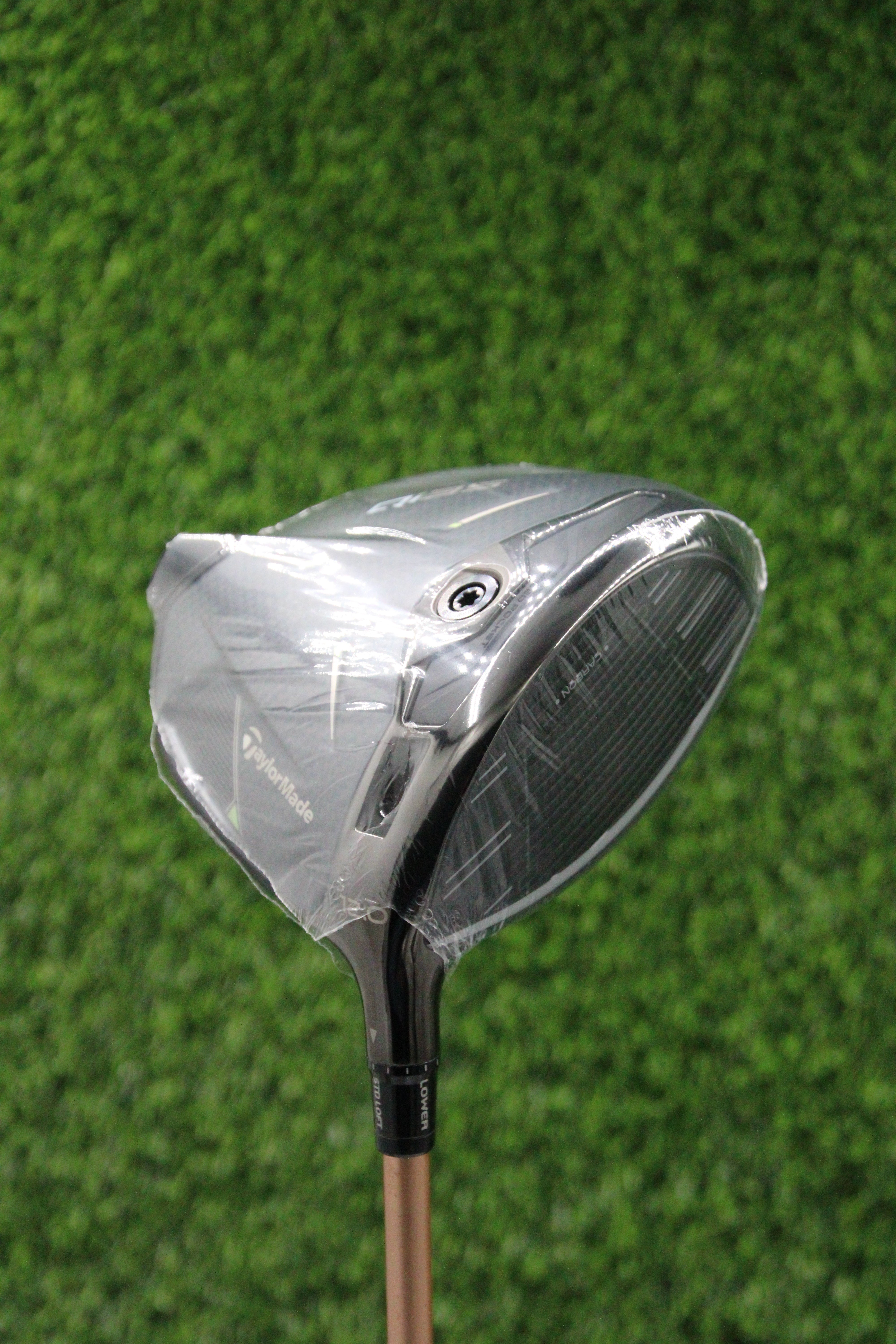 NEW TaylorMade Qi35 12° Driver R Flex 45.5" w/ HC