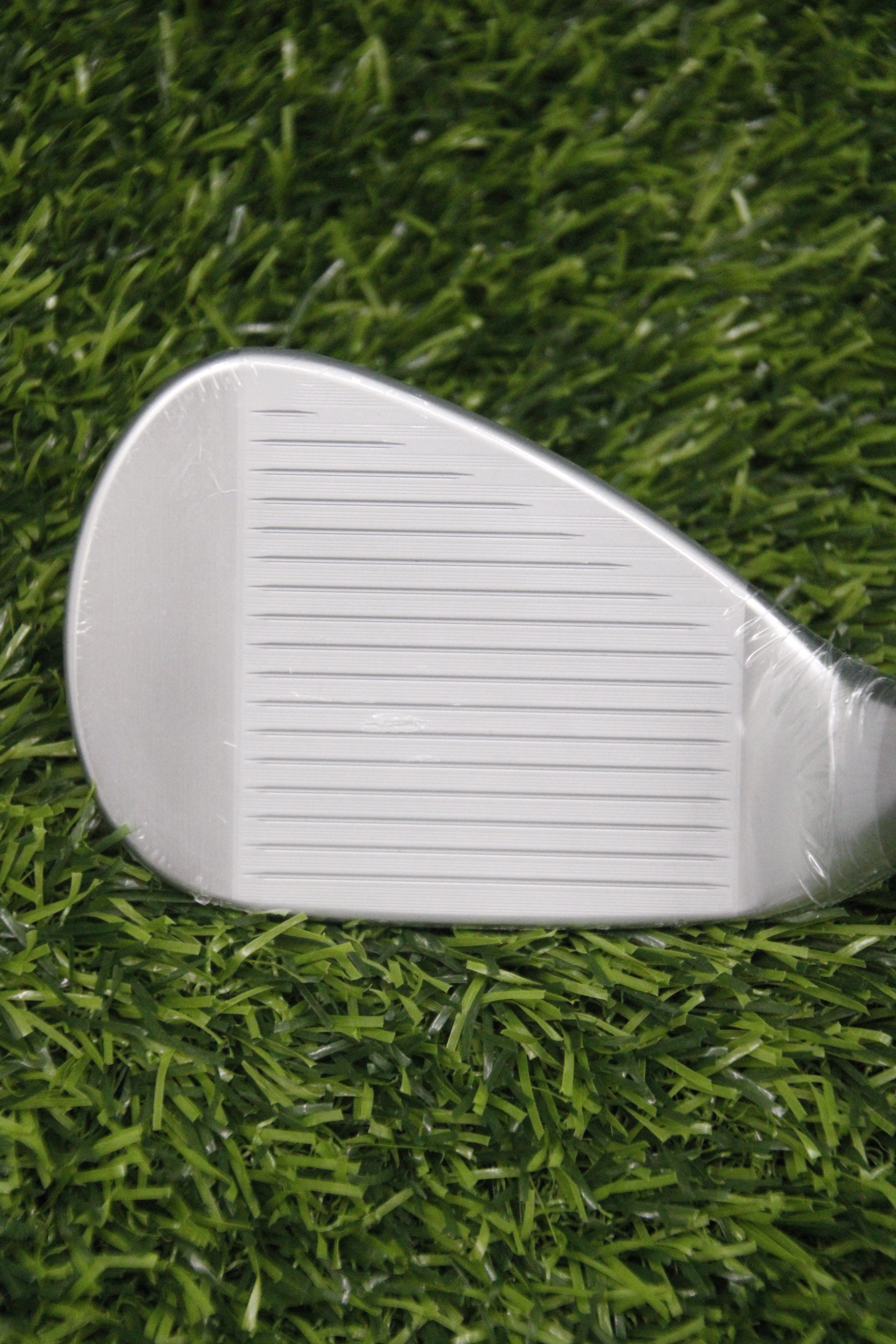 NEW Titleist Vokey SM11 Tour Chrome 52° GW Wedge Flex 35.5"
