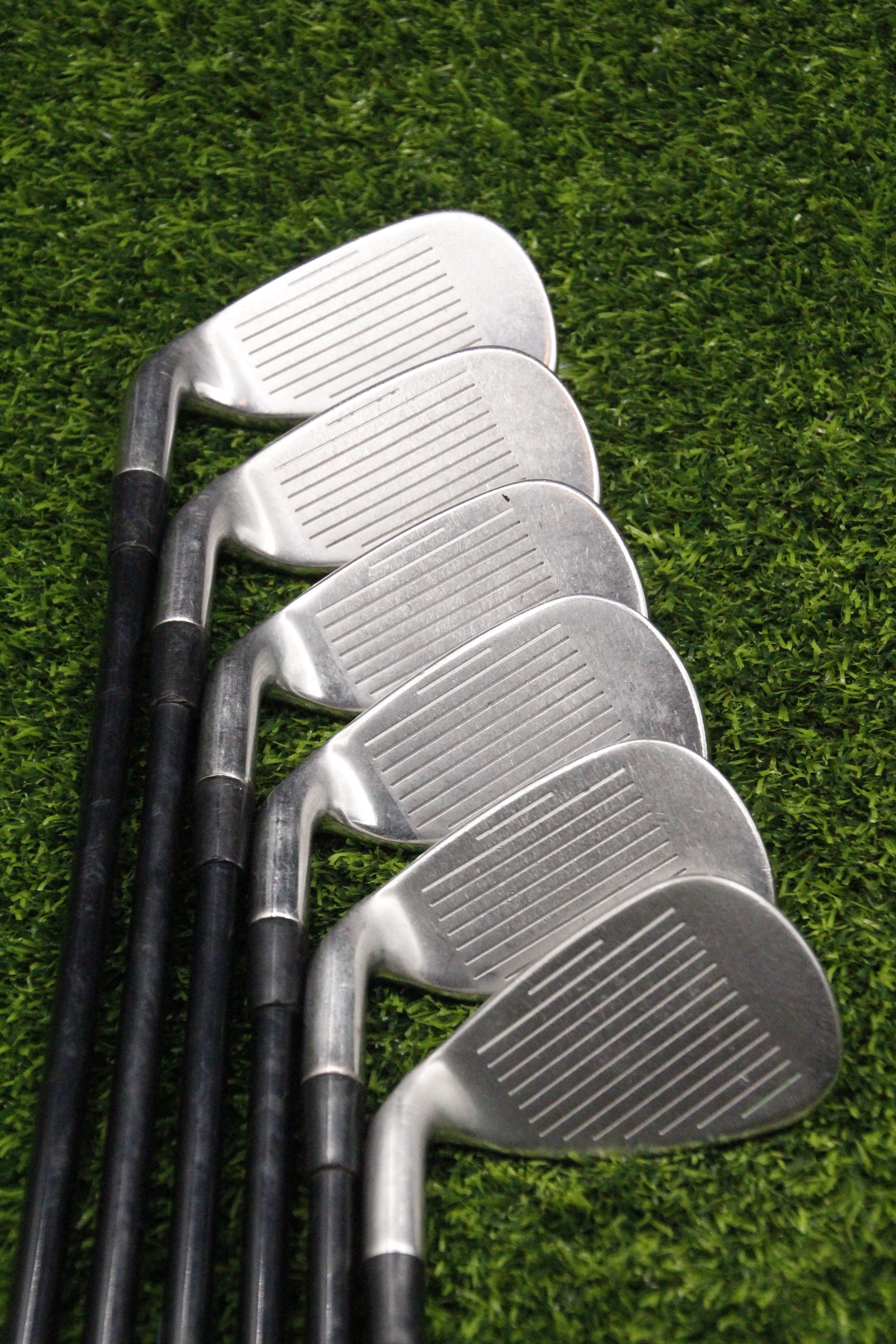 Callaway RAZR X HL Iron Set 6-PW SW SR Flex -0.5"