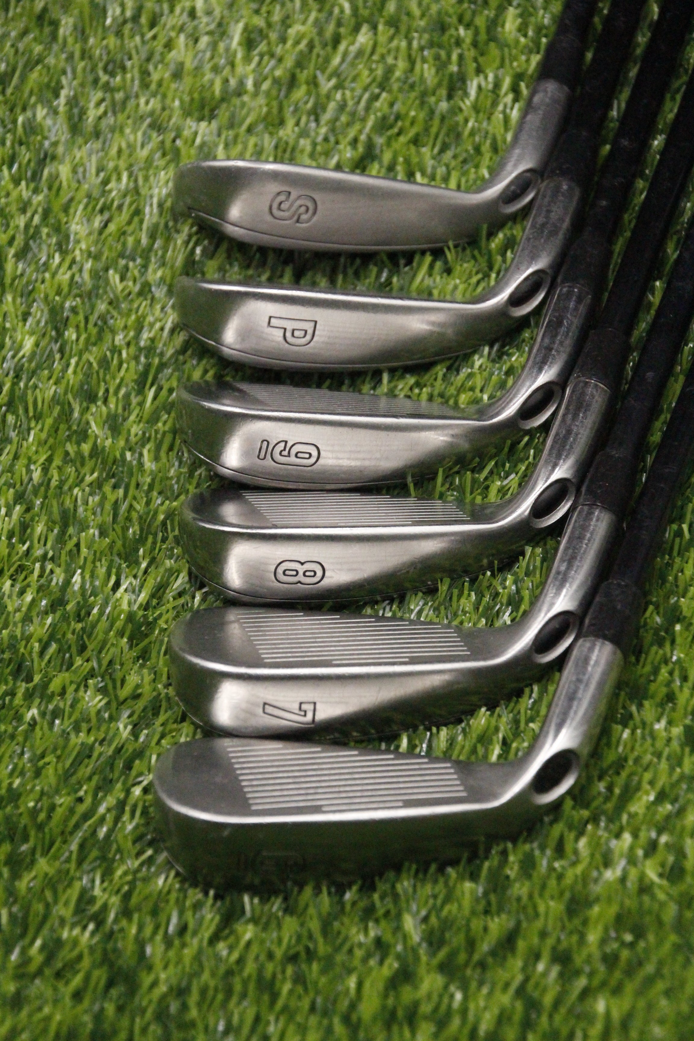 Callaway RAZR X HL Iron Set 6-PW SW SR Flex -0.5"