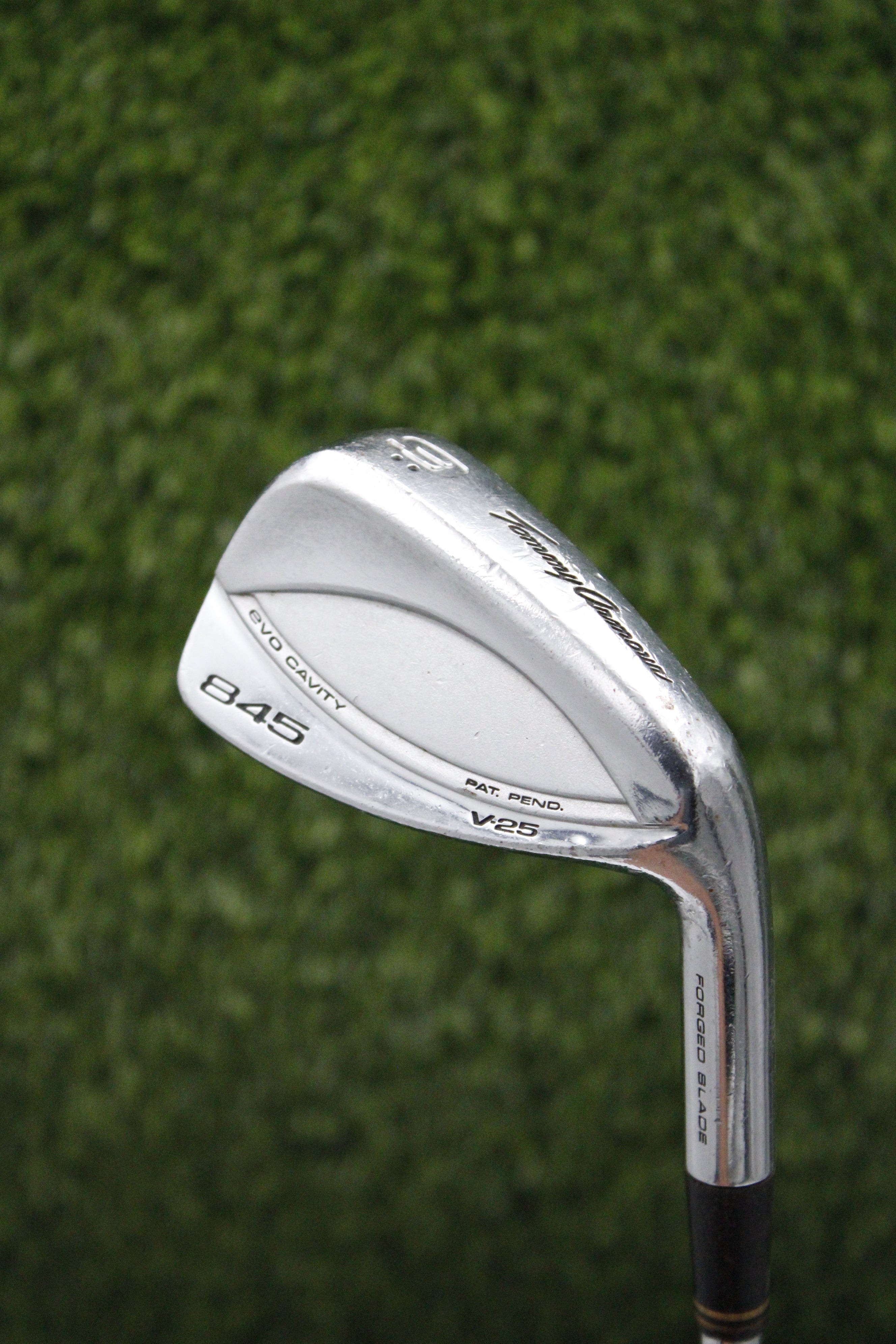 Tommy Armour 845 V-25 9 iron S Flex 36"