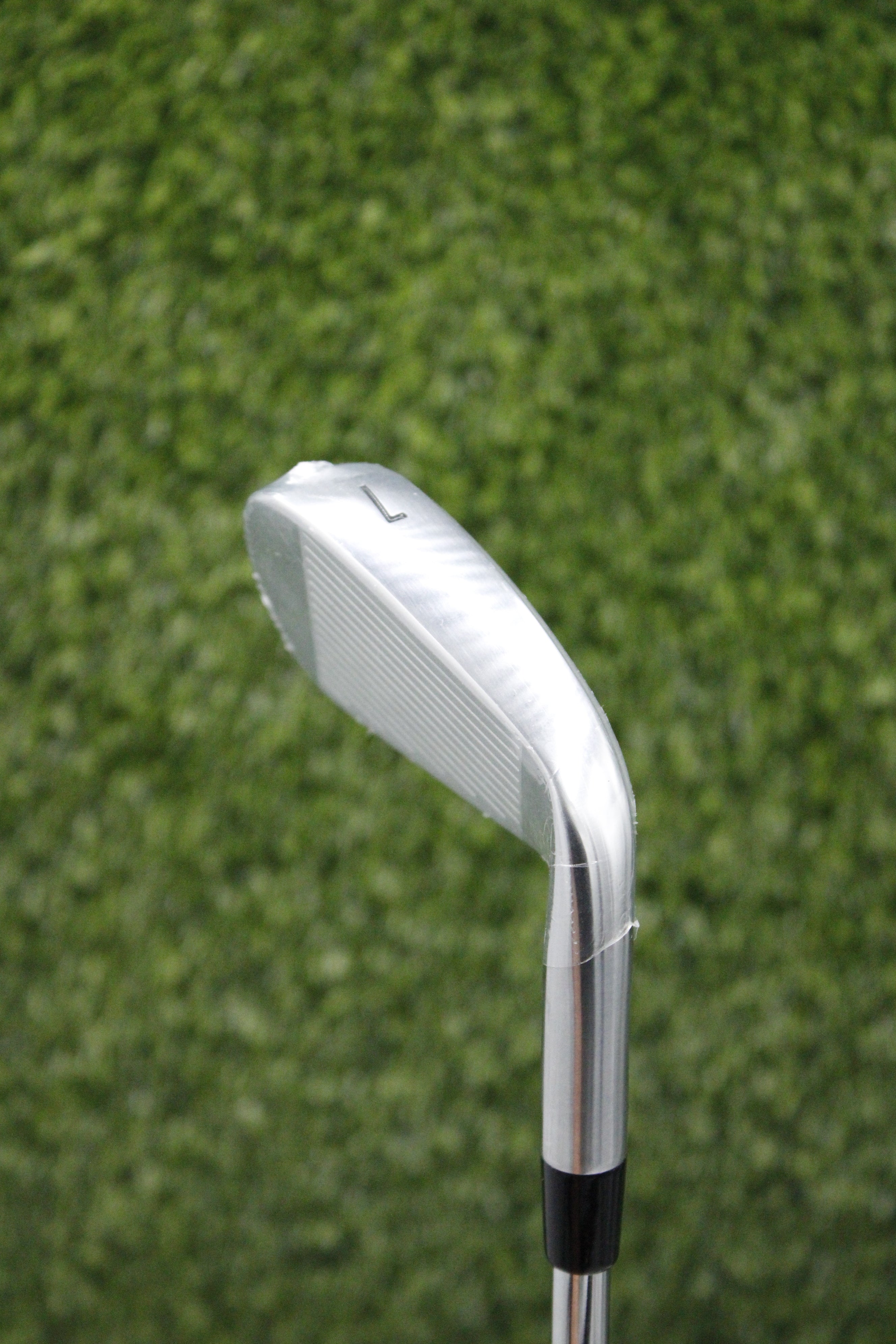 NEW Lefty Callaway Quantam Max 7 Iron R Flex 37"