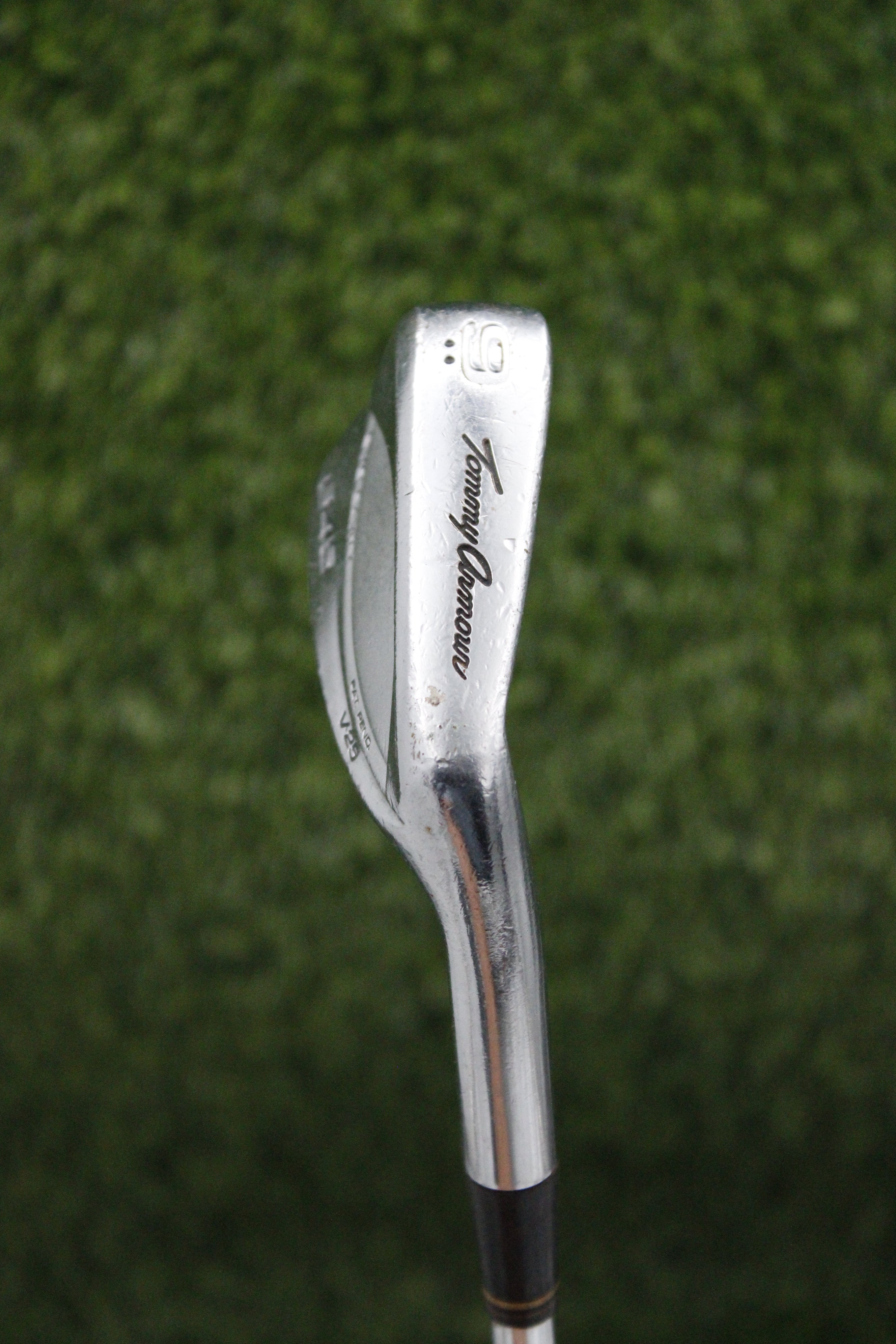 Tommy Armour 845 V-25 9 iron S Flex 36"