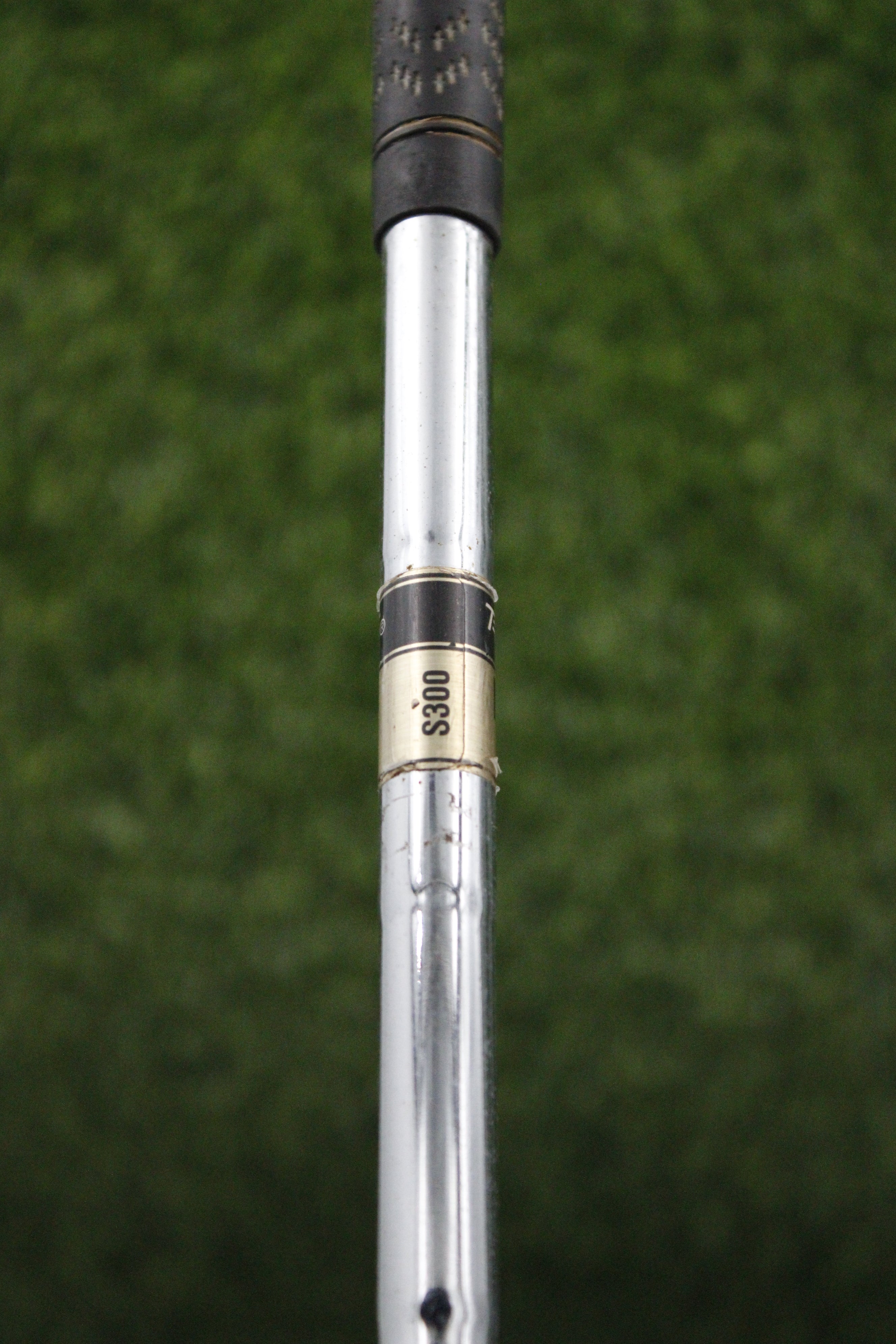 Tommy Armour 845 V-25 9 iron S Flex 36"