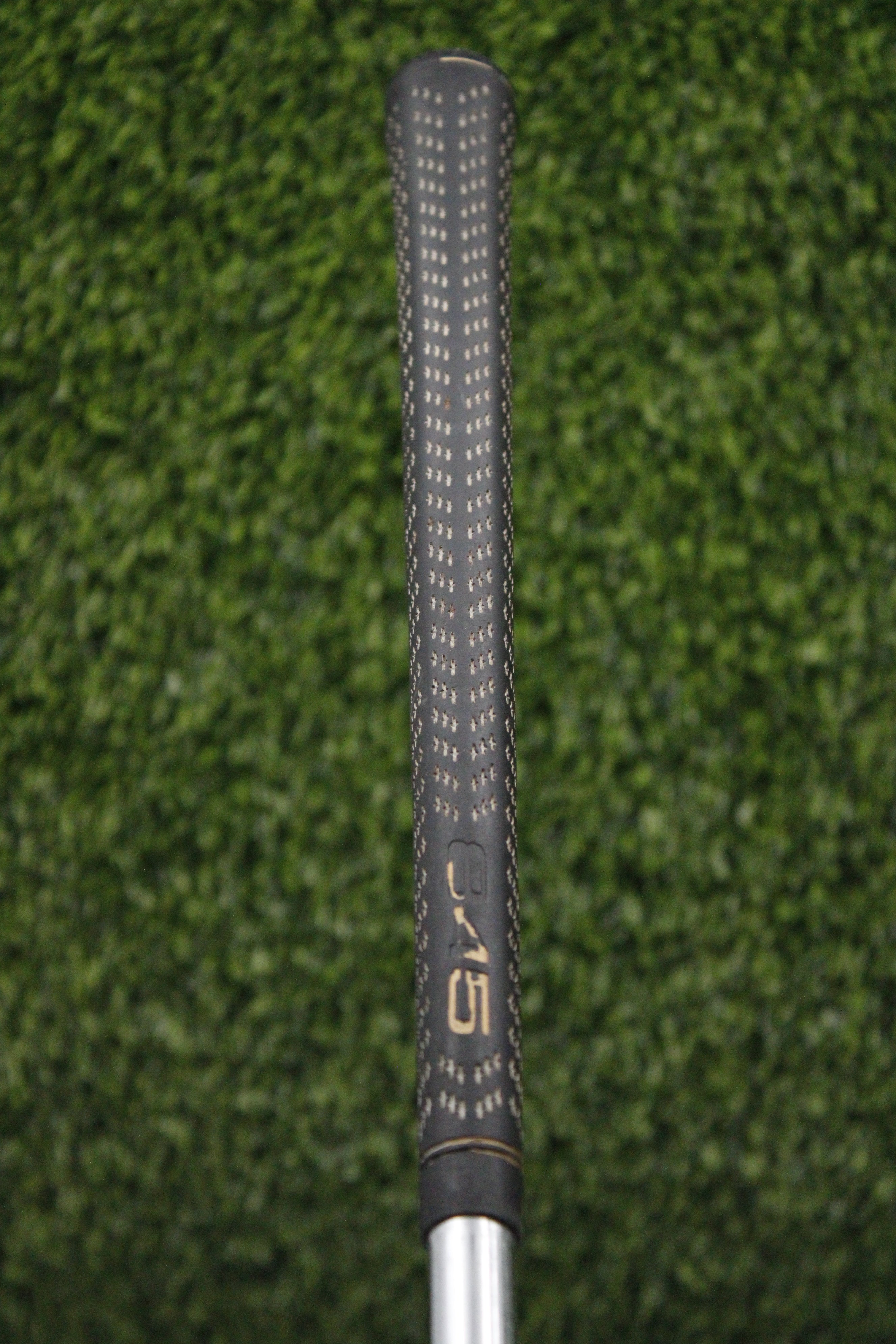 Tommy Armour 845 V-25 9 iron S Flex 36"