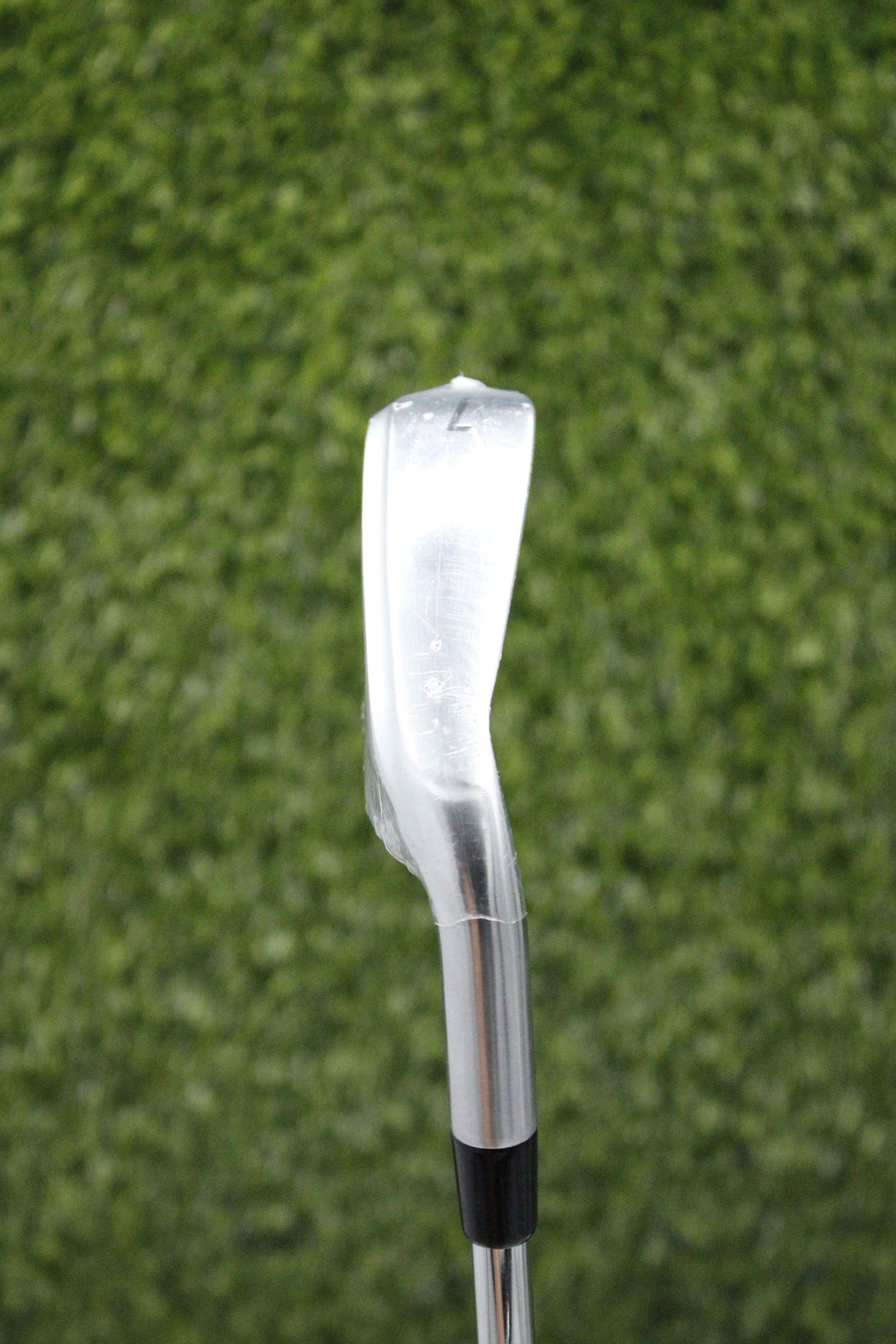 NEW Callaway Quantam OS 7 Iron R Flex 37"