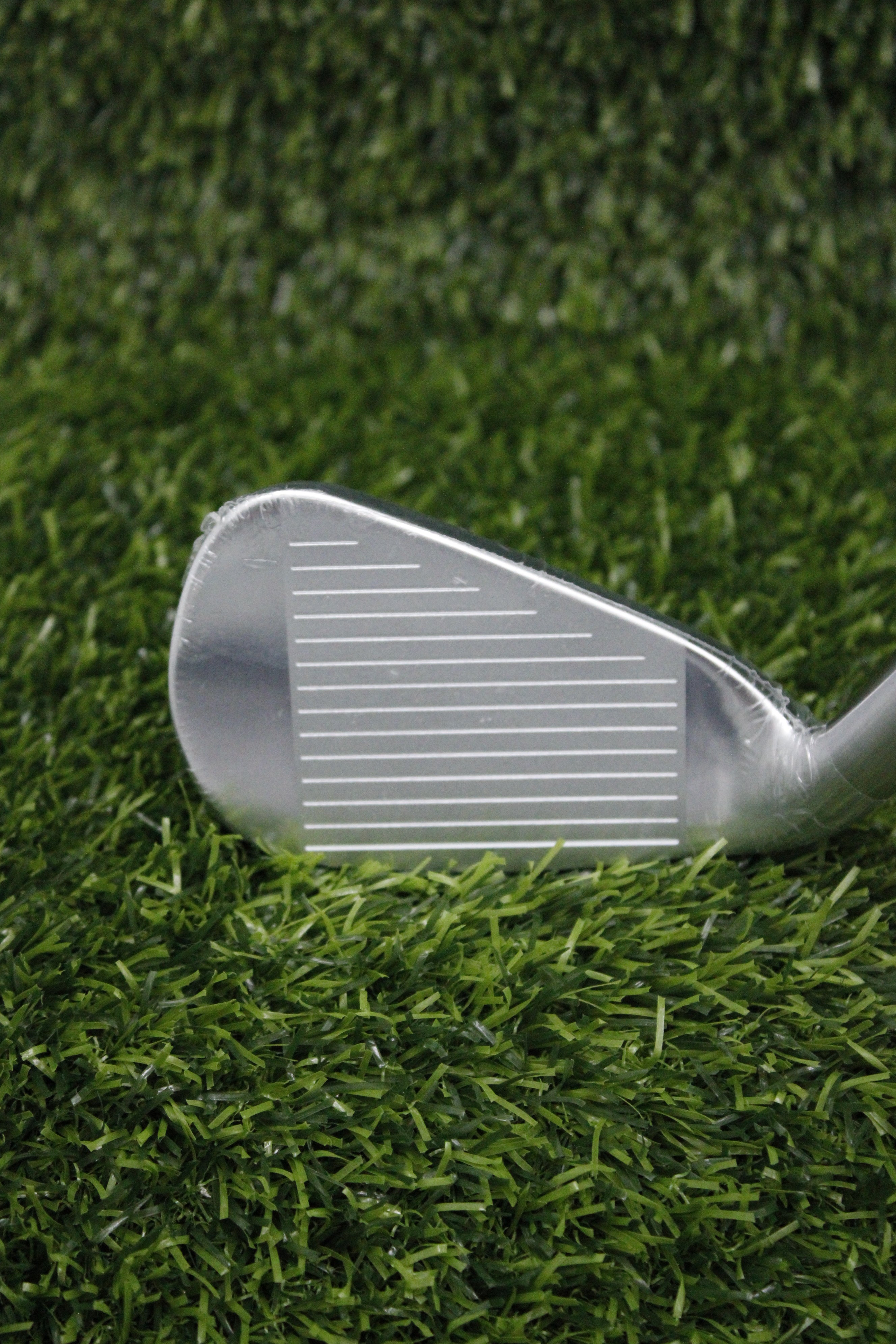 NEW Callaway Quantam OS 7 Iron R Flex 37"