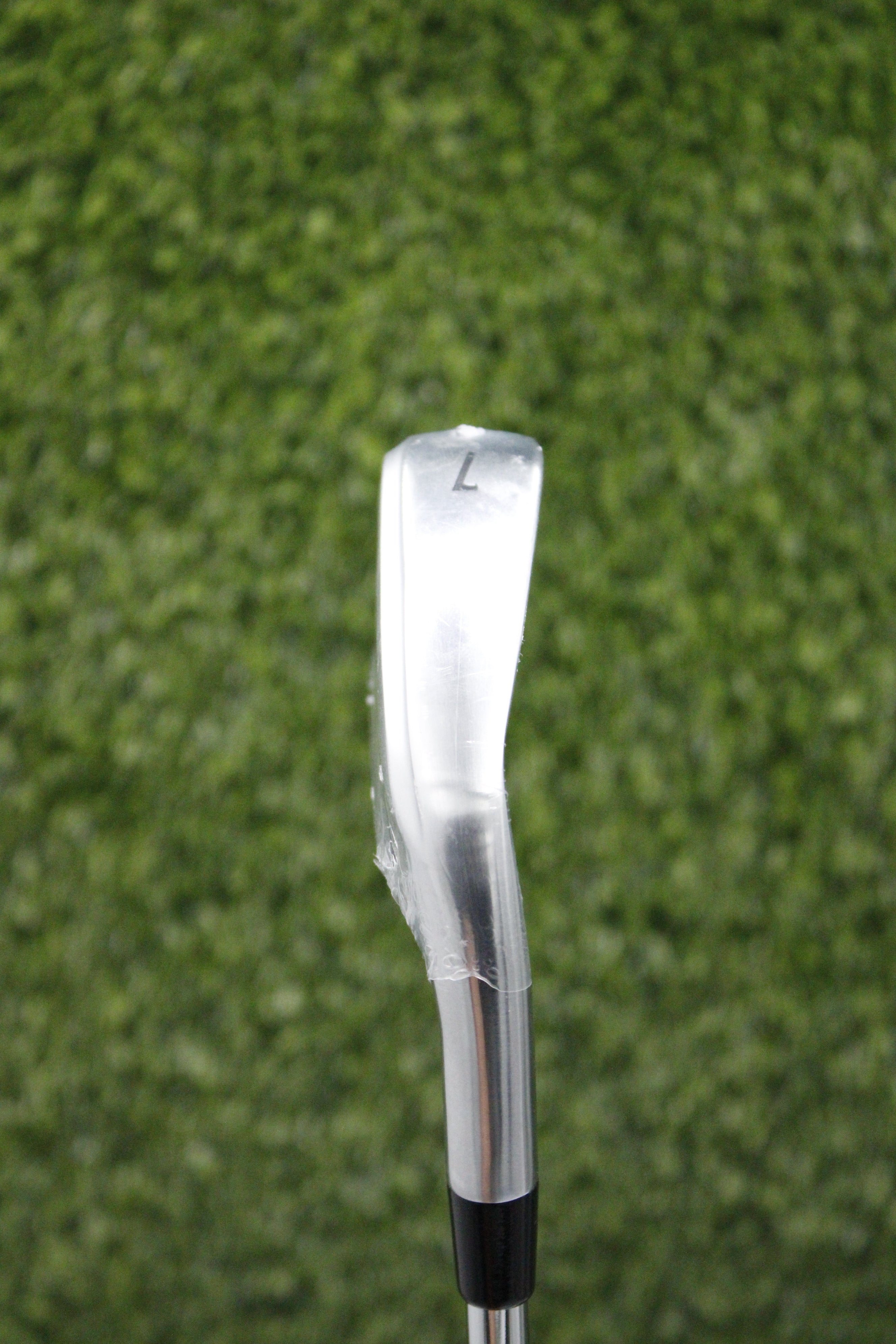 NEW Callaway Quantam Max 7 Iron R Flex 37.25"