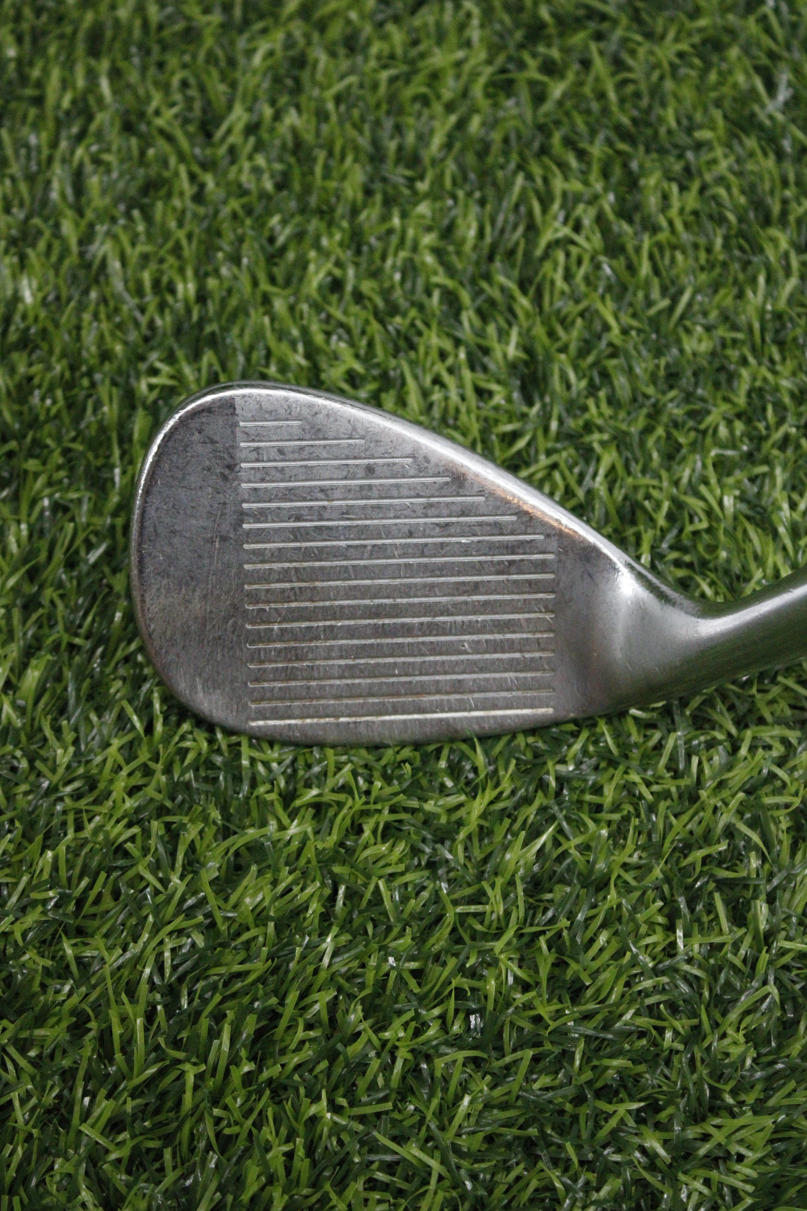 WOMEN Cleveland 588W Tour Satin Chrome 56° SW L Flex 34.25"