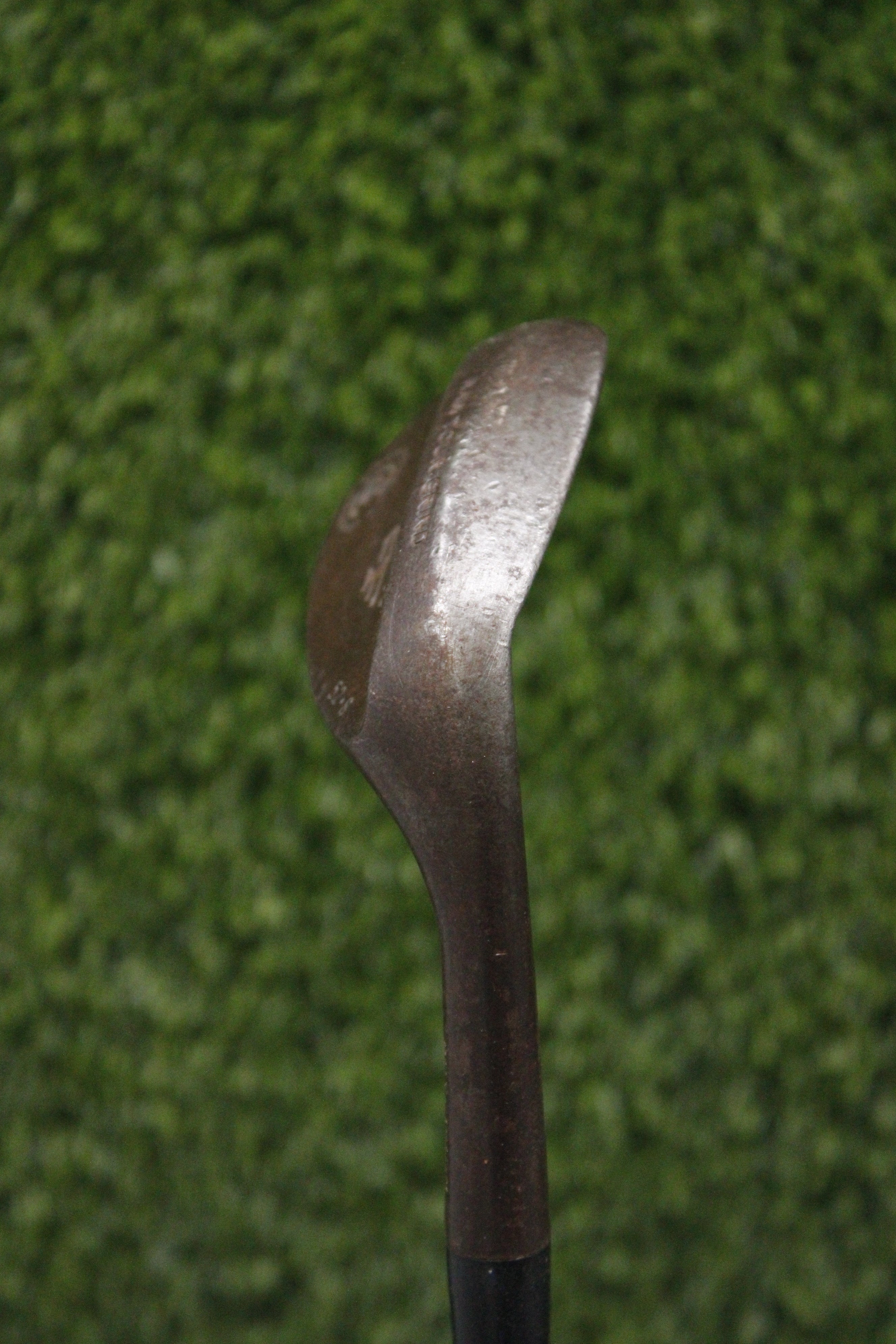 Cleveland 2012 588 Raw Tour Grind 52° GW Wedge Flex 35"