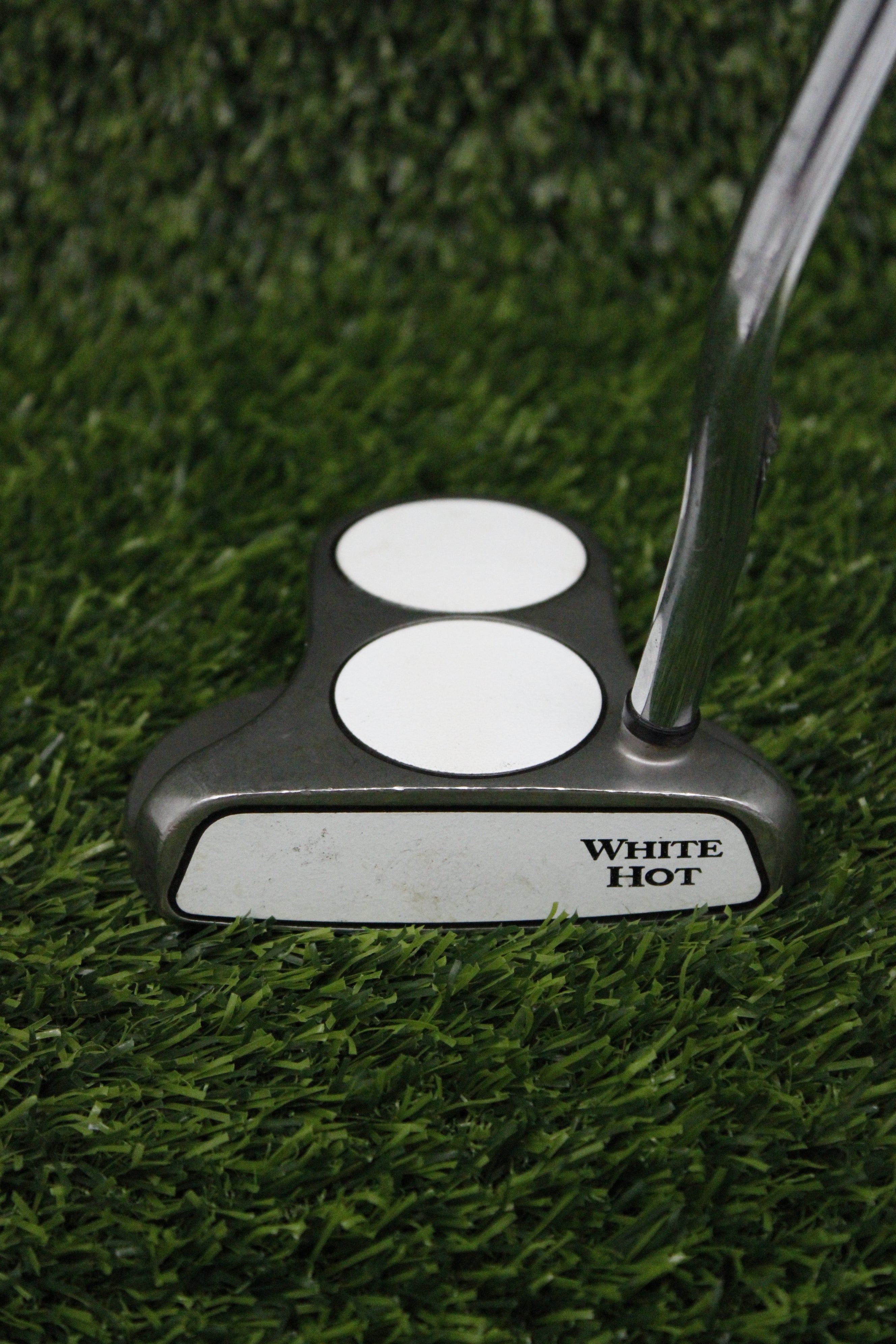 Odyssey White Hot 2-Ball Putter 35"