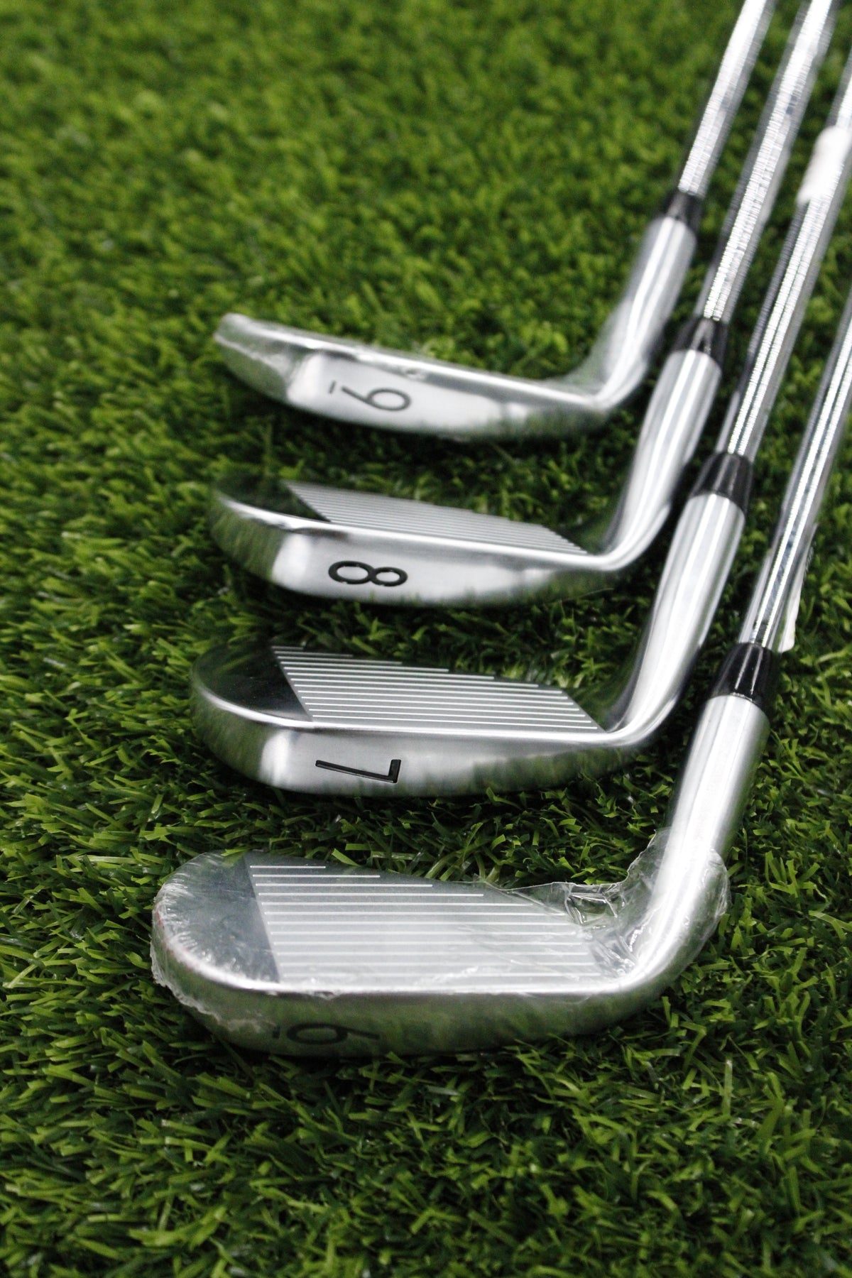 Titleist 620 MB Iron Set 6-9i XS Flex Std Length
