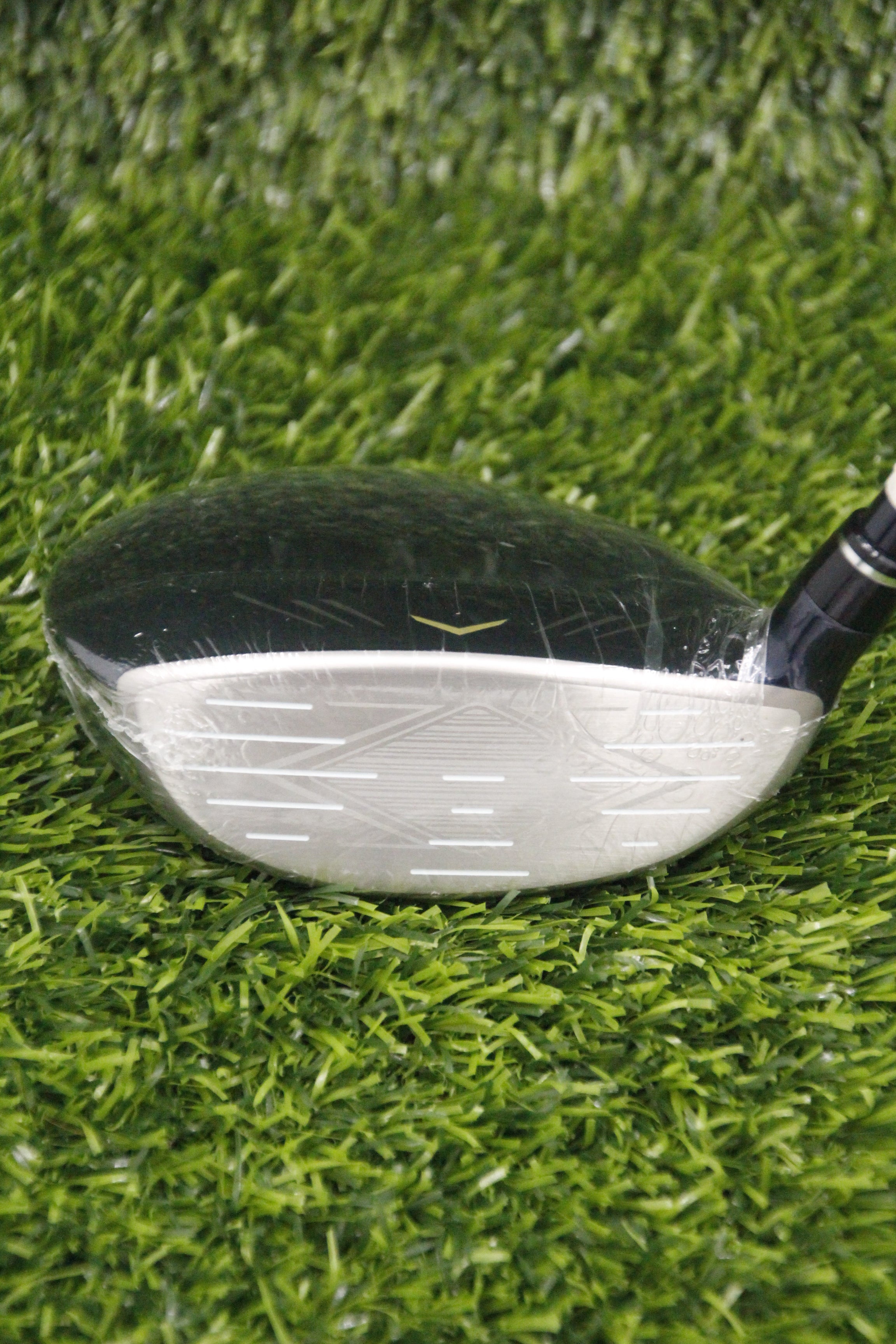 NEW XXIO 12 18° 5 Wood R Flex 42.25" w/ HC